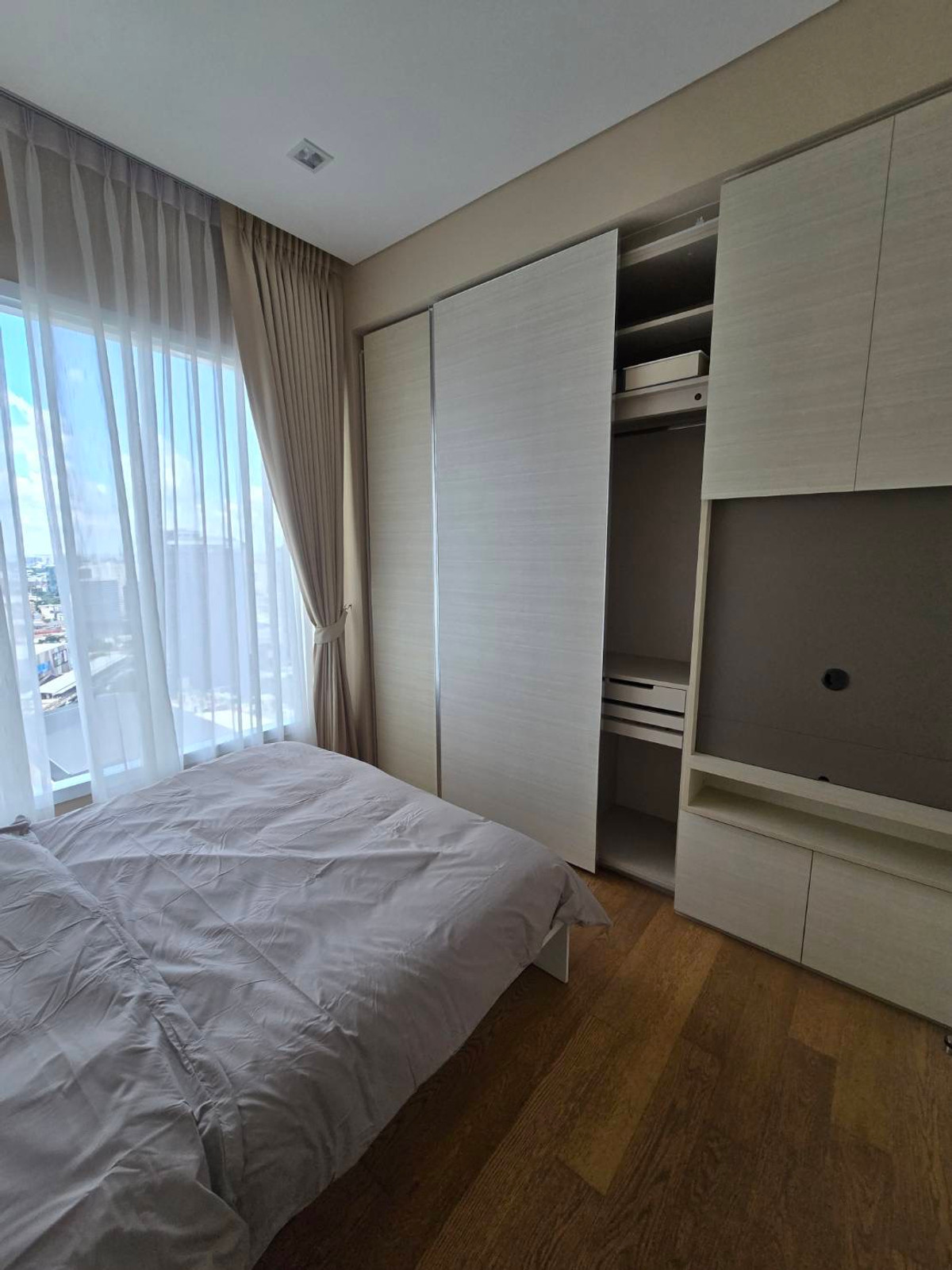 For RentCondoLadprao, Central Ladprao : For rent ✨ The Saint Residences ✨ Fully furnished and equipped, near BTS Ha Yaek Lat Phrao