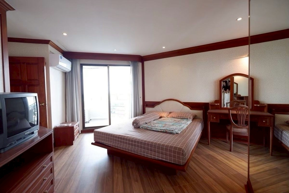 For RentCondoPattanakan, Srinakarin : ✅ FRV111 ✅ Line : @p2nproperty
