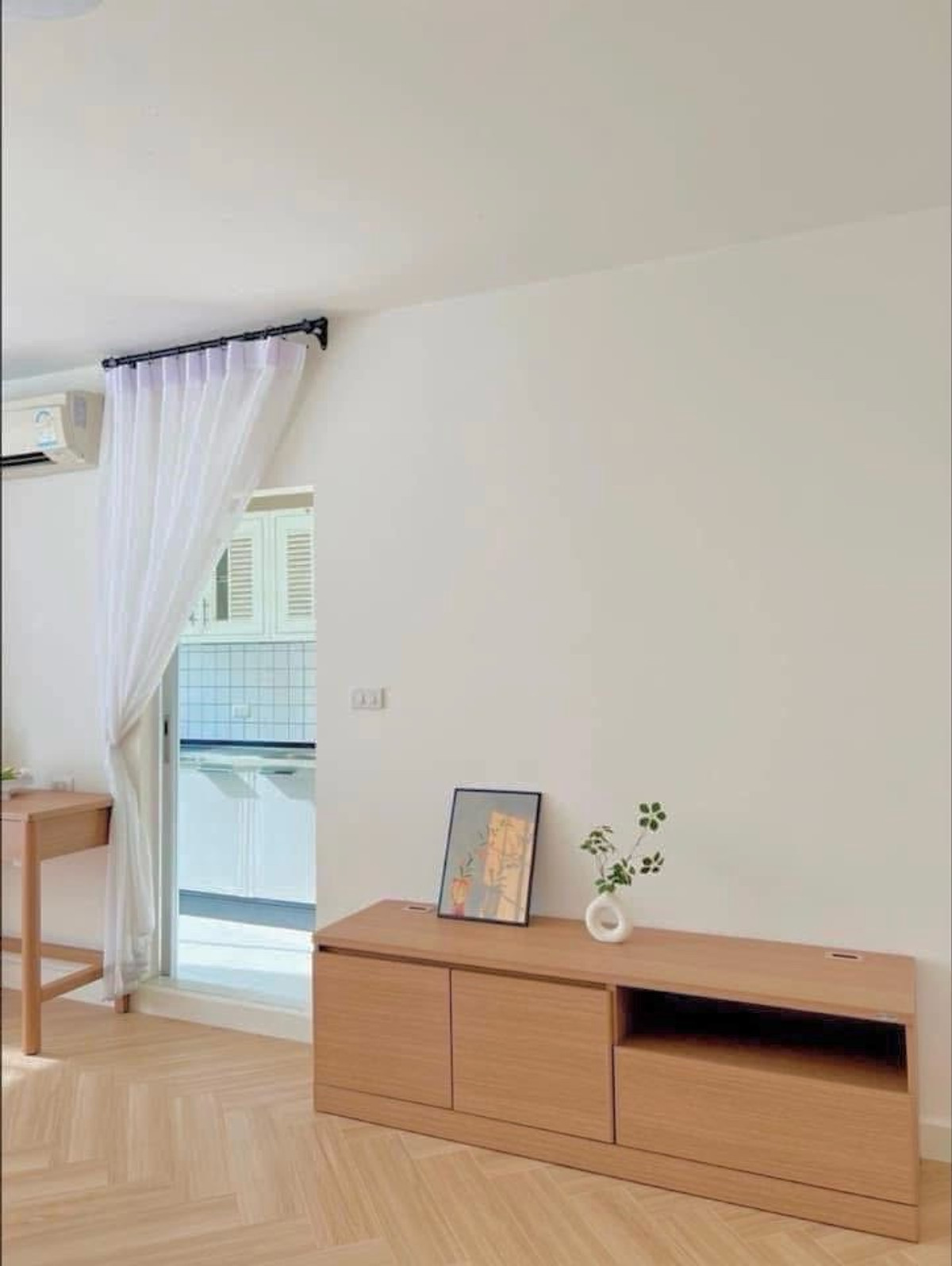 ขายคอนโดเสรีไทย-นิด้า : **ขายห้องดีคอนโด รามคำแหง64 แยกบ้านม้า