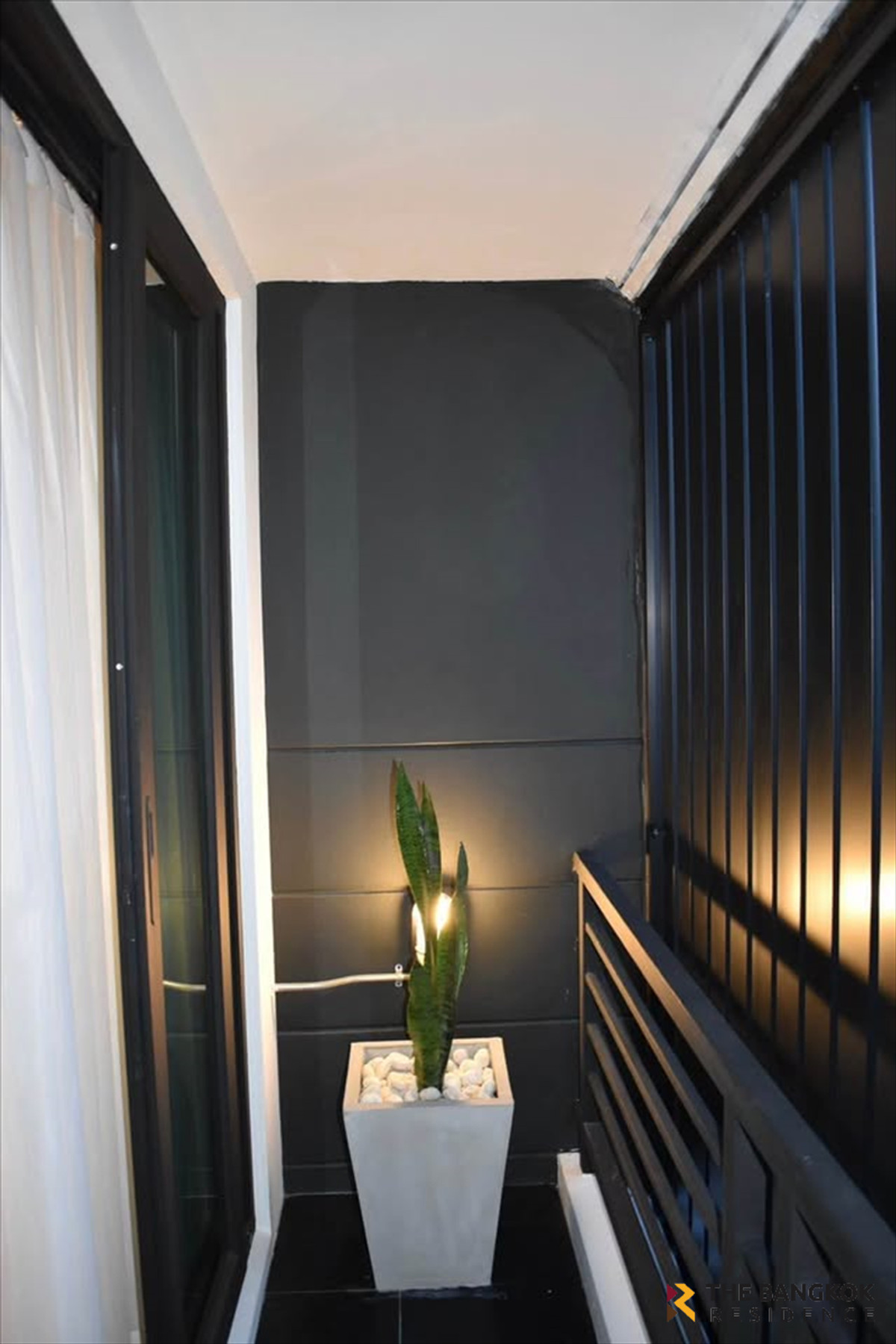 ขายทาวน์โฮมเลียบทางด่วนรามอินทรา : ขายด่วน! ทาวน์โฮม 3 ชั้น Casa City สุคนธสวัสดิ์ ตกแต่งสไตล์ Modern Loft