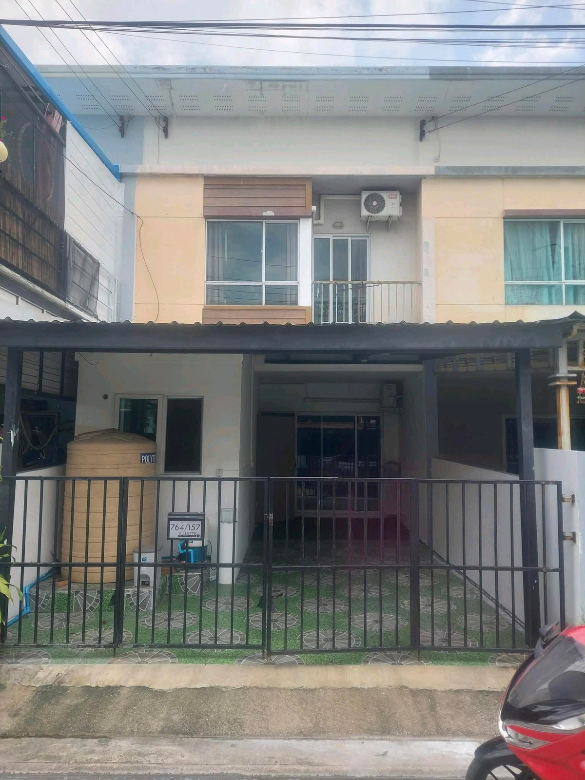 For RentTownhomePattanakan, Srinakarin : ✨ Beautiful house, nice to live in Phatthanakan area. You can raise animals and register a company. Travel is convenient.