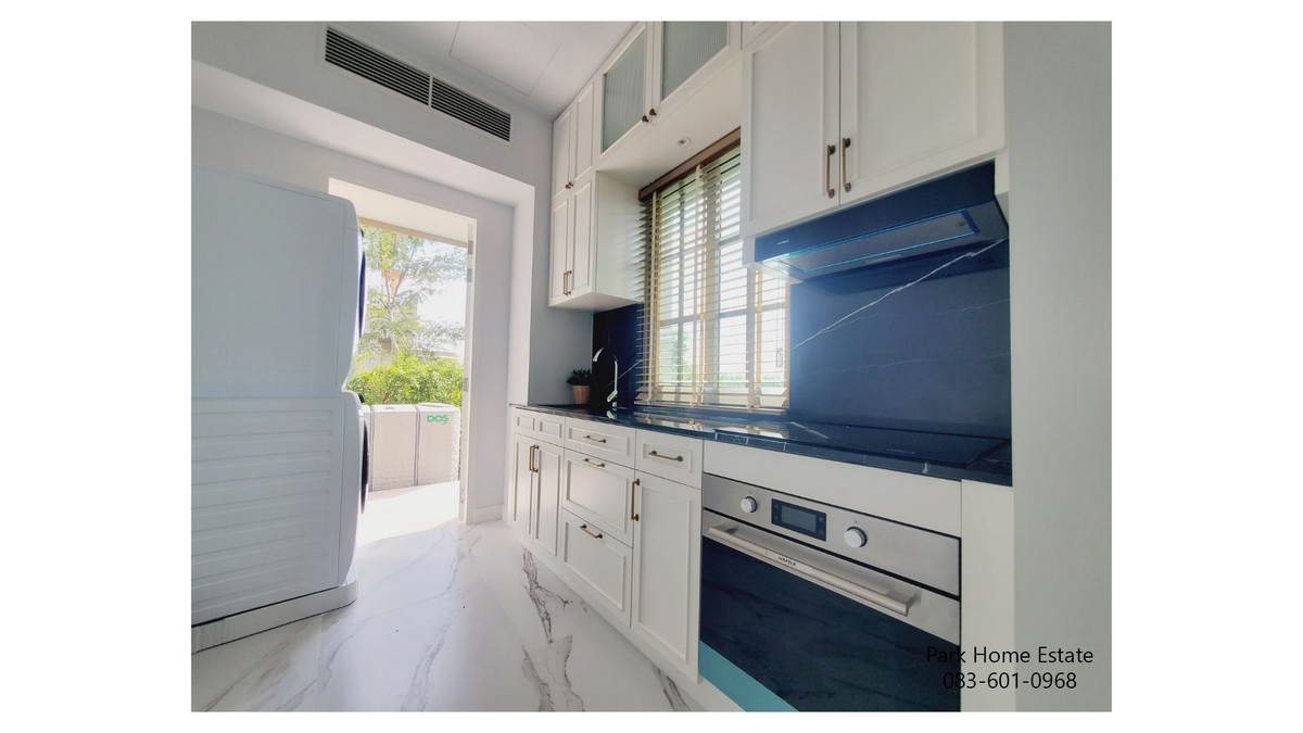 For RentHousePathum Thani,Rangsit, Thammasat : For Rent: Sereno Reignwood Residence Collections A Spanish-style single-family home surrounded by over 2,000 rai of nature, with a golf course backing onto the house.