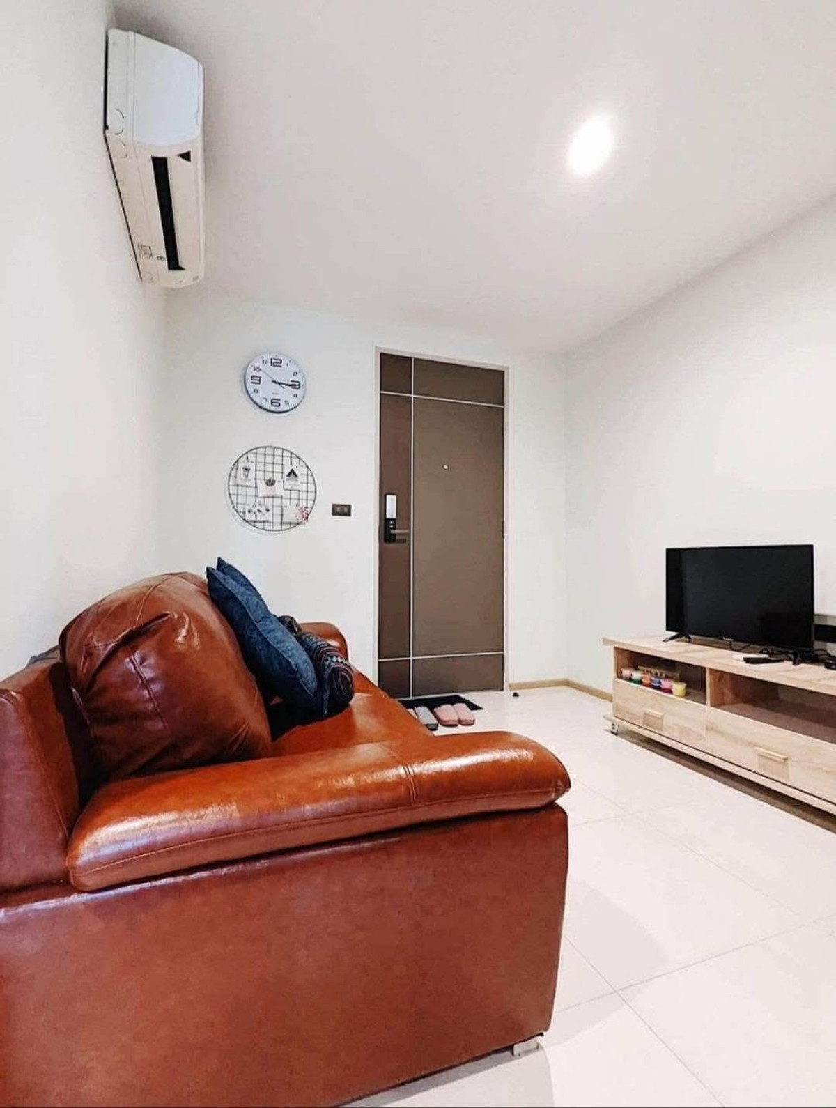 For RentCondoOnnut, Udomsuk : ⚜️Hue Sukhumvit 🆔 𝐈𝐃 𝐋𝐢𝐧𝐞: @ gloorious1 or https://lin.ee/897DR 𝐂𝐚𝐥𝐥 : 𝟎𝟗𝟗 𝟒𝟗𝟖 𝟐𝟒𝟔𝟏