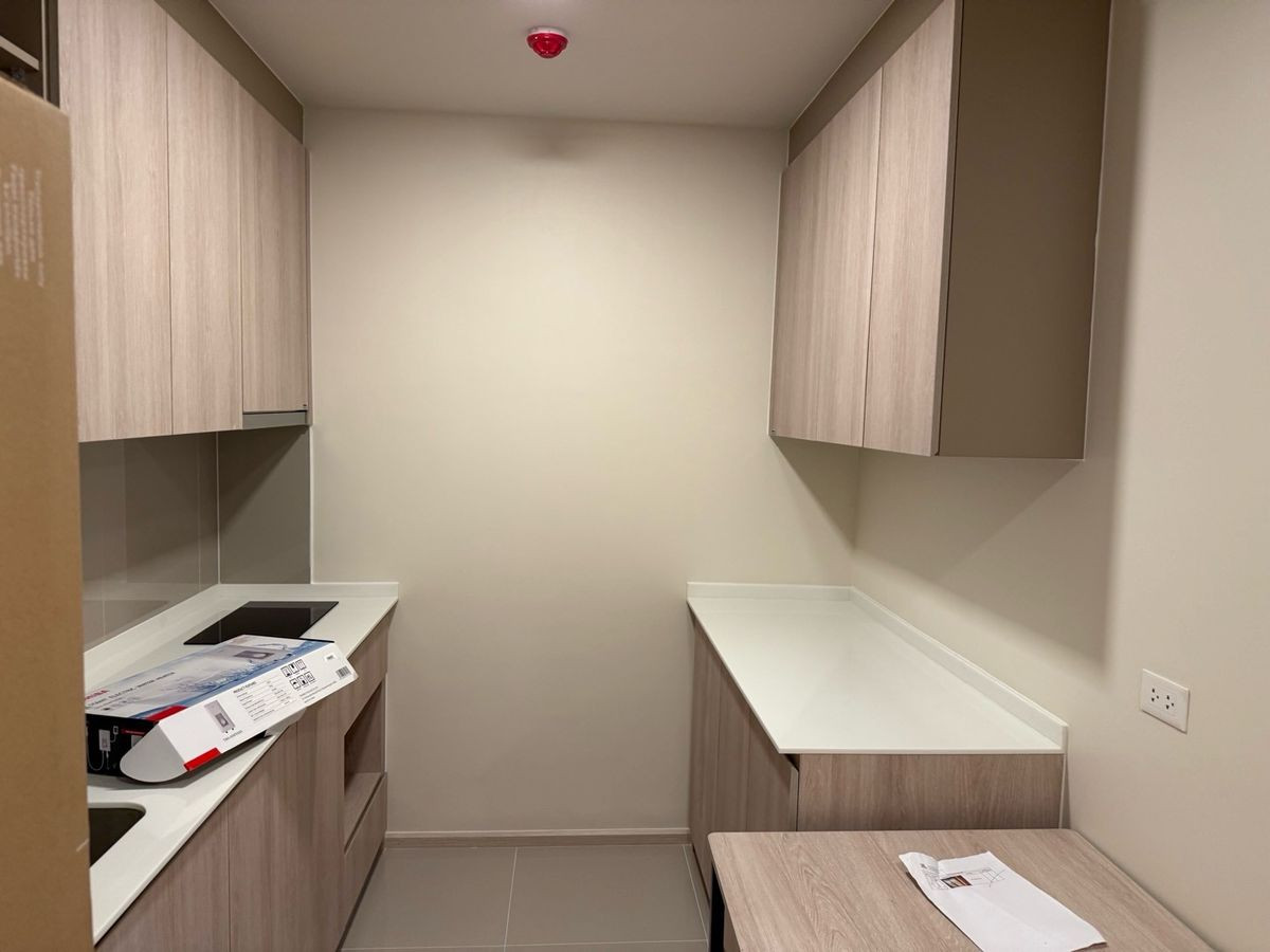 For RentCondoWongwianyai, Charoennakor : For rent 📍 FLO by Sansiri 📍 Fully furnished and equipped, near BTS Khlong San