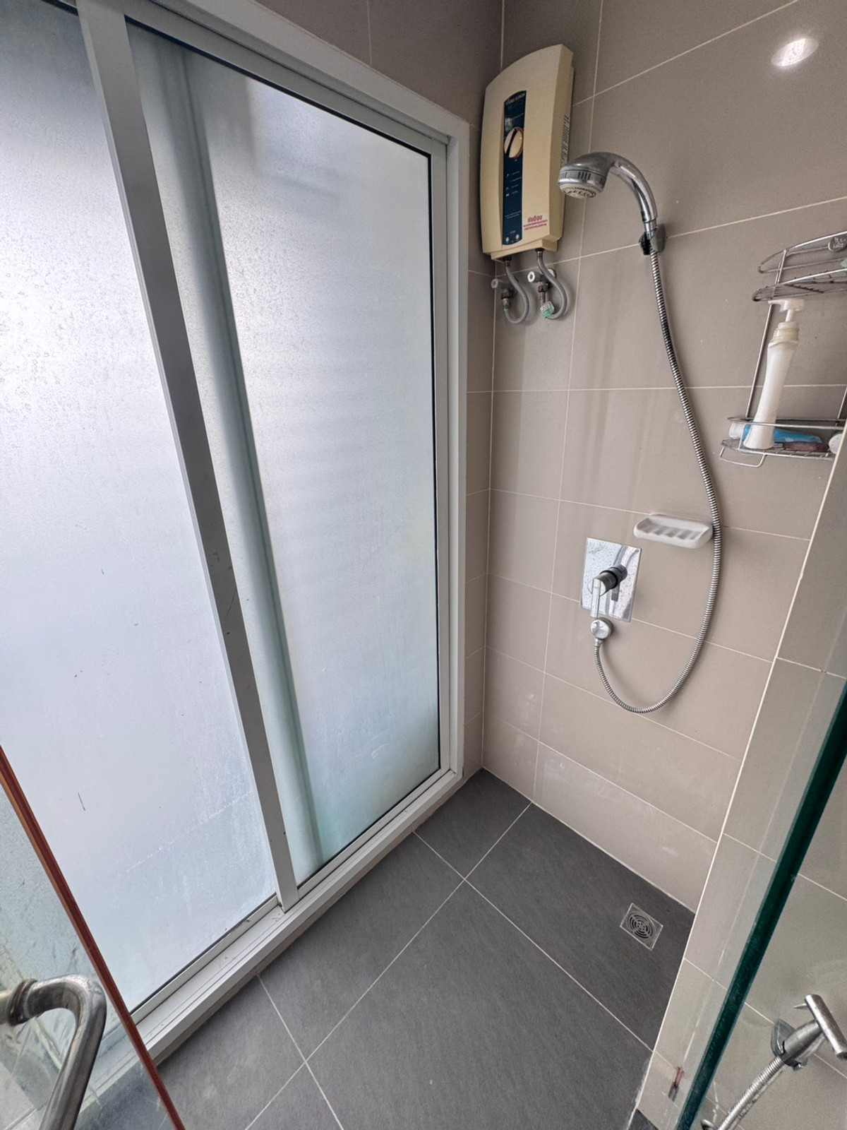 ขายคอนโดลาดพร้าว เซ็นทรัลลาดพร้าว : ขายด่วน Sym Condo วิวโล่ง ฝั่งไทยรัฐ ห้องสวย เพิ่งรีโนเวท 2.99 ล้าน ใกล้เซนทรัลลาดพร้าวและสวนจตุจักร