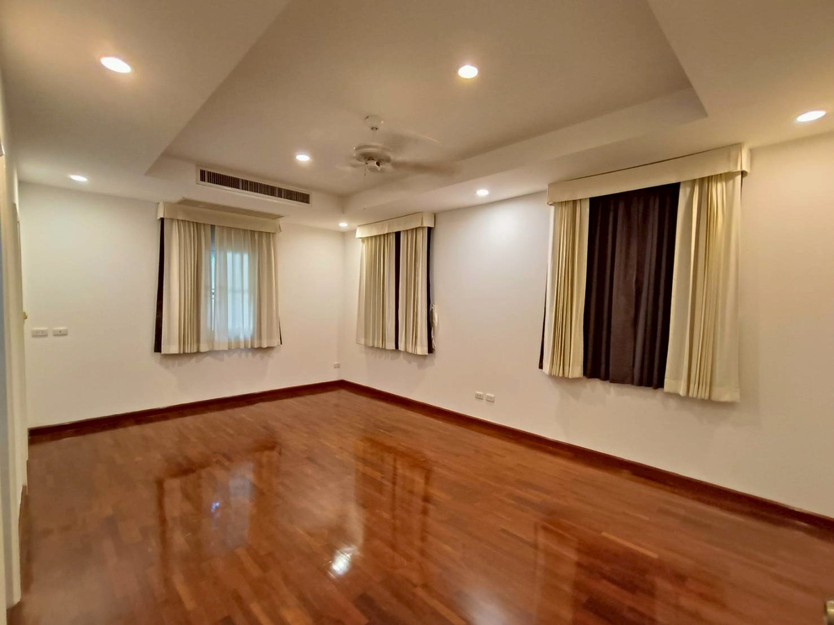 Single house for rent, Nichada Thani, 4 bedrooms, near ISB_Palmtree International School. Loading...