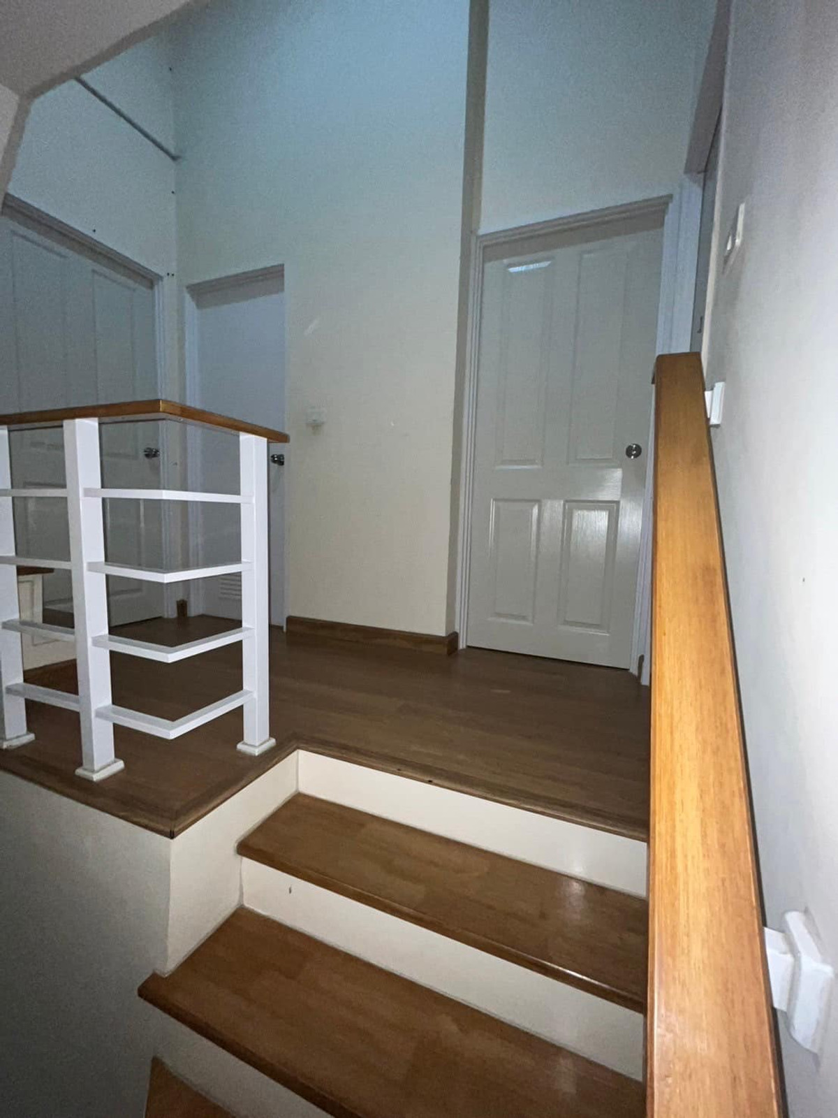 ขายทาวน์โฮมท่าพระ ตลาดพลู วุฒากาศ : ทาวน์โฮม โกลเด้น ทาวน์ สาทร / 4 ห้องนอน (ขายพร้อมผู้เช่า), Golden Town Sathorn / Townhome 4 Bedrooms (SALE WITH TENANT) BALL014