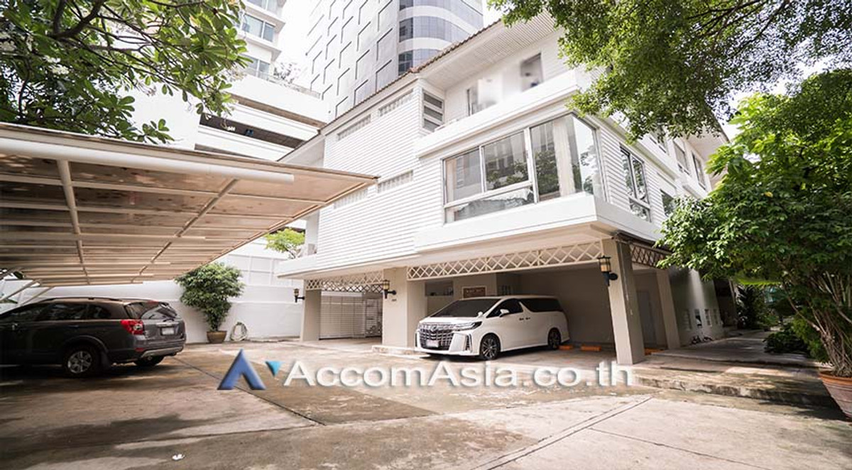 ให้เช่าบ้านสุขุมวิท อโศก ทองหล่อ : 🔼AccomA🔽 Pet friendly 4 Bedrooms House for Rent in Sukhumvit, Bangkok near BTS Phrom Phong at House suite for family (AA24412)