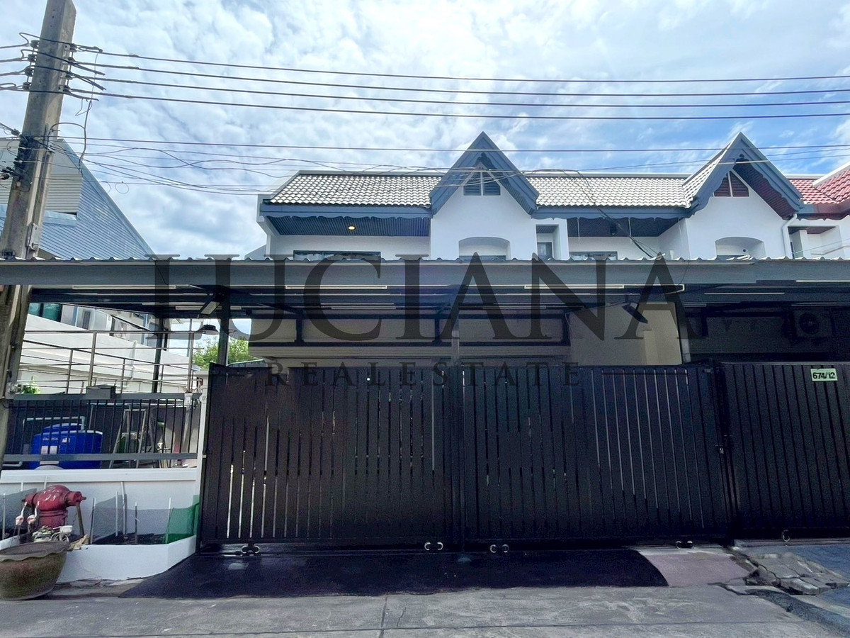 ให้เช่าทาวน์โฮมรัชดา ห้วยขวาง : 🏡✨ ให้เช่าทาวน์เฮ้าส์หลังมุม รีโนเวทใหม่ทั้งหลัง ✨ ทำเลประชาราษฎร์บำเพ็ญ – ห้วยขวาง ใกล้ MRT ห้วยขวาง