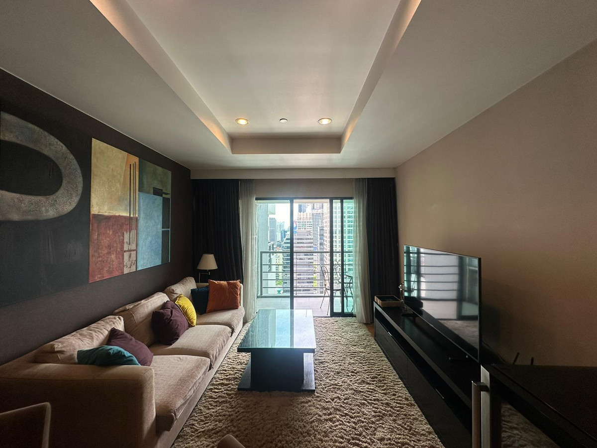 ให้เช่าคอนโดสาทร นราธิวาส : 2 bedrooms for rent at Sathorn Garden easy access to Silom and Sathorn , BTS Chongnonsri and Saladange 
