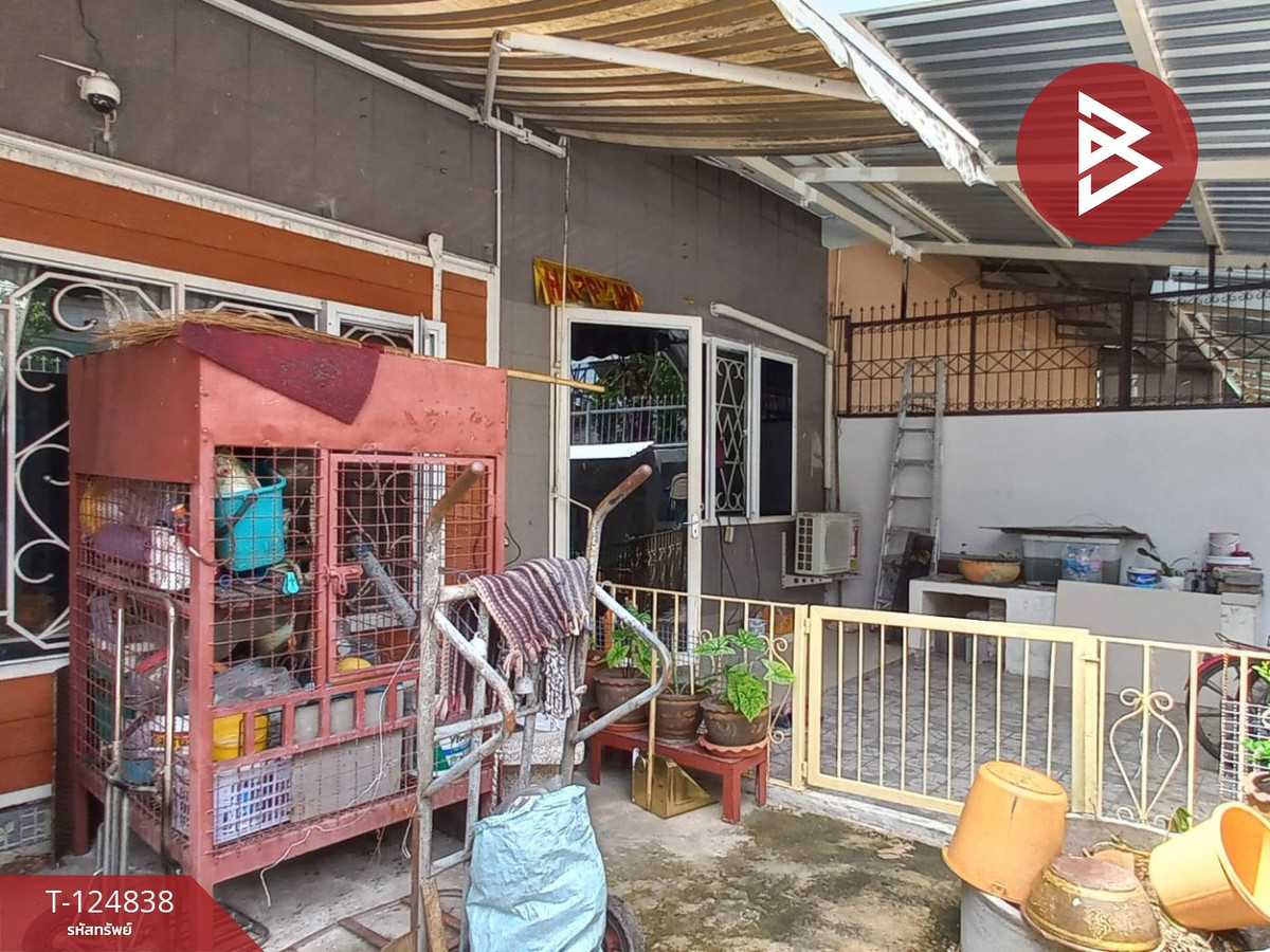 Commercial building for sale, 3 floors, Phra Pradaeng, Samut Prakan. Loading...