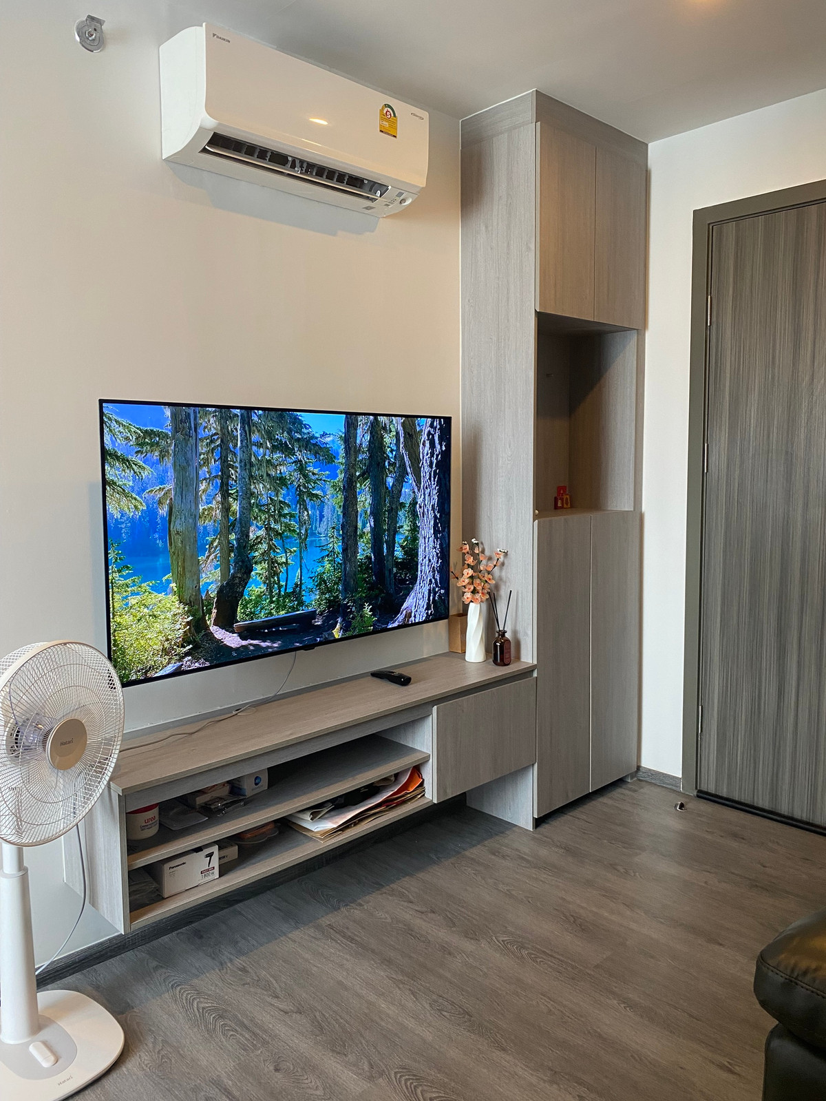 Condo for rent Origin Sukhumvit-Sai Luat E22 Station, new room!!! Loading...