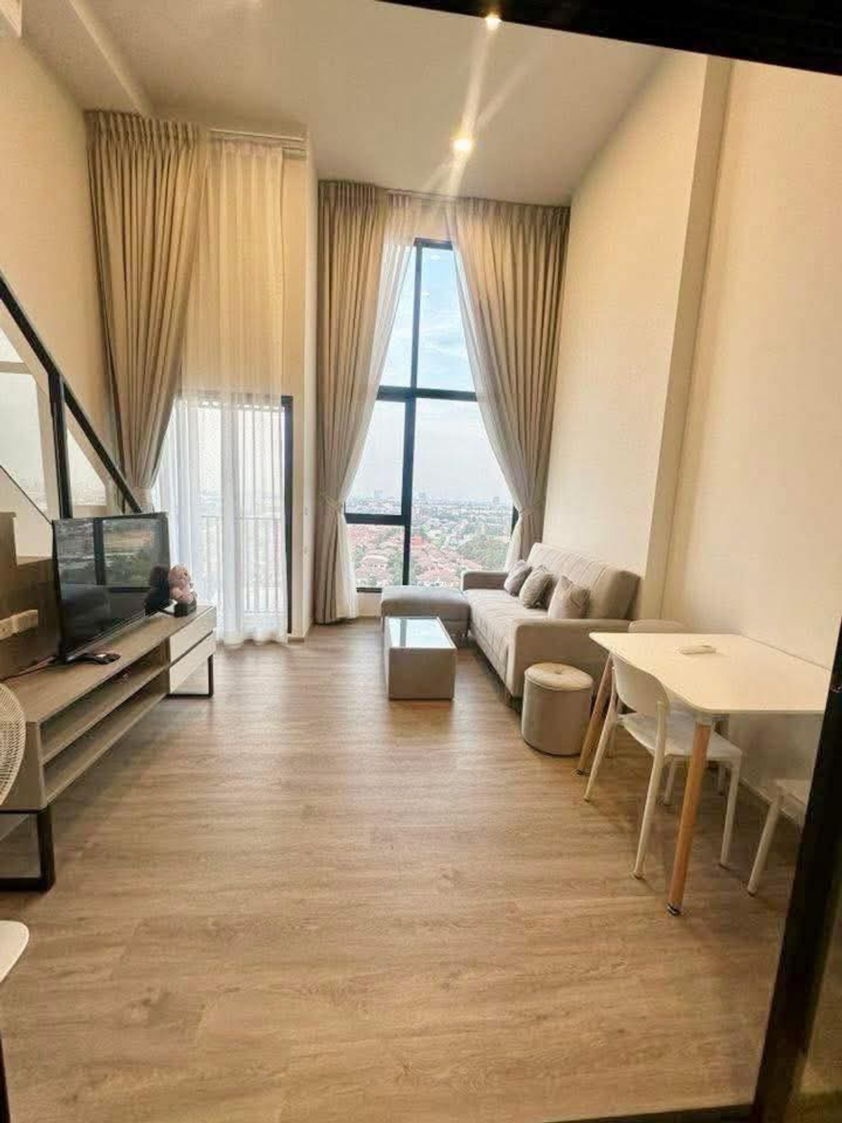 For RentCondoRattanathibet, Sanambinna : For rent 📍 Origin Plug & Play Nonthaburi Station 📍 Fully furnished and equipped, near MRT Nonthaburi Intersection