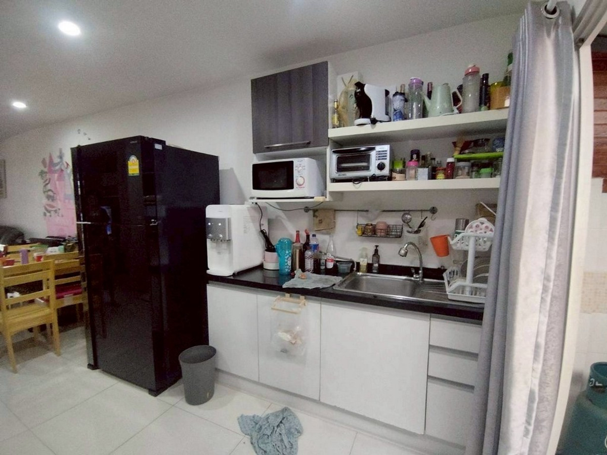 ขายทาวน์โฮม 3 ชั้น โครงการ ดิ เอสเตท ศรีนครินทร์ 2 THE ESTATE Srinakarin 2 ซอยอ่อนนุช 46 สุขุมวิท 77 แขวงอ่อนนุช เขตสวนหลวง ออกพัฒนาการ ศรีนครินทร์ สะดวก  Loading...