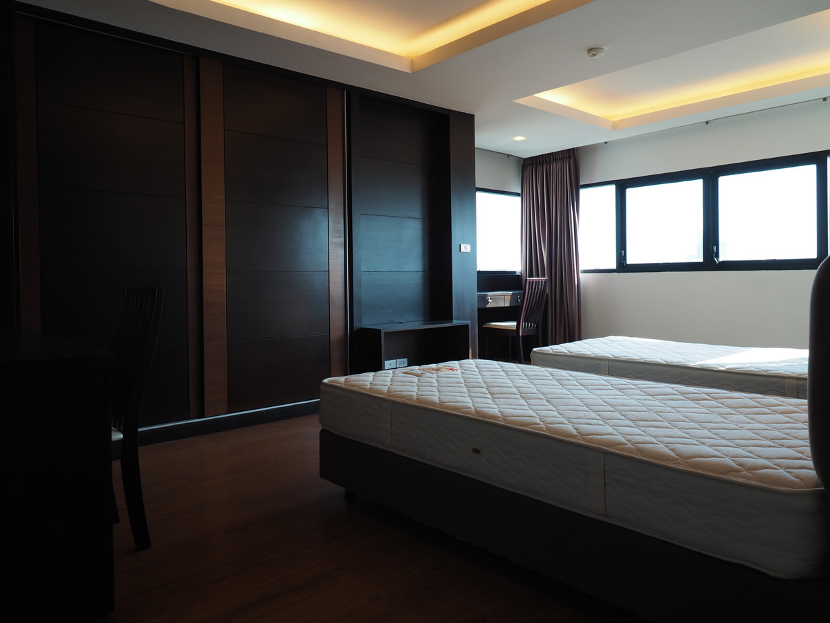 For RentCondoSathorn, Narathiwat : Sathorn Garden for rent, 100,000 baht [MKr251042]