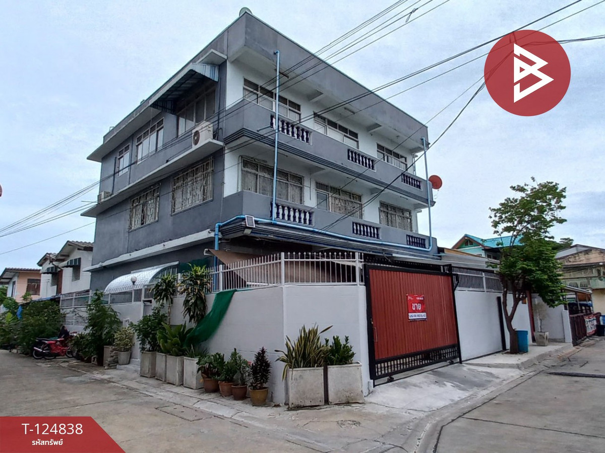 Commercial building for sale, 3 floors, Phra Pradaeng, Samut Prakan. Loading...