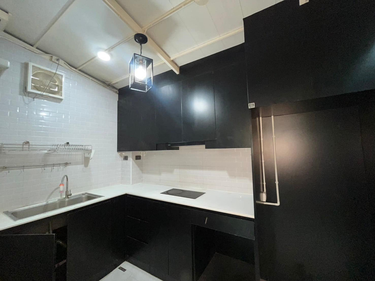 ขายทาวน์โฮมท่าพระ ตลาดพลู วุฒากาศ : ทาวน์โฮม โกลเด้น ทาวน์ สาทร / 4 ห้องนอน (ขายพร้อมผู้เช่า), Golden Town Sathorn / Townhome 4 Bedrooms (SALE WITH TENANT) BALL014