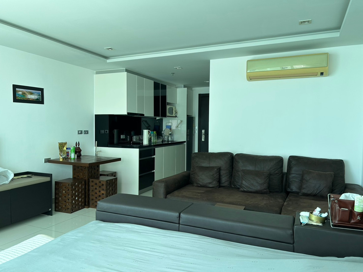 Discover a truly elevated lifestyle in this exclusive sea-view condominium at Wongamat Tower, a luxury beachfront project located in Bang Lamung, Chonburi. Loading...