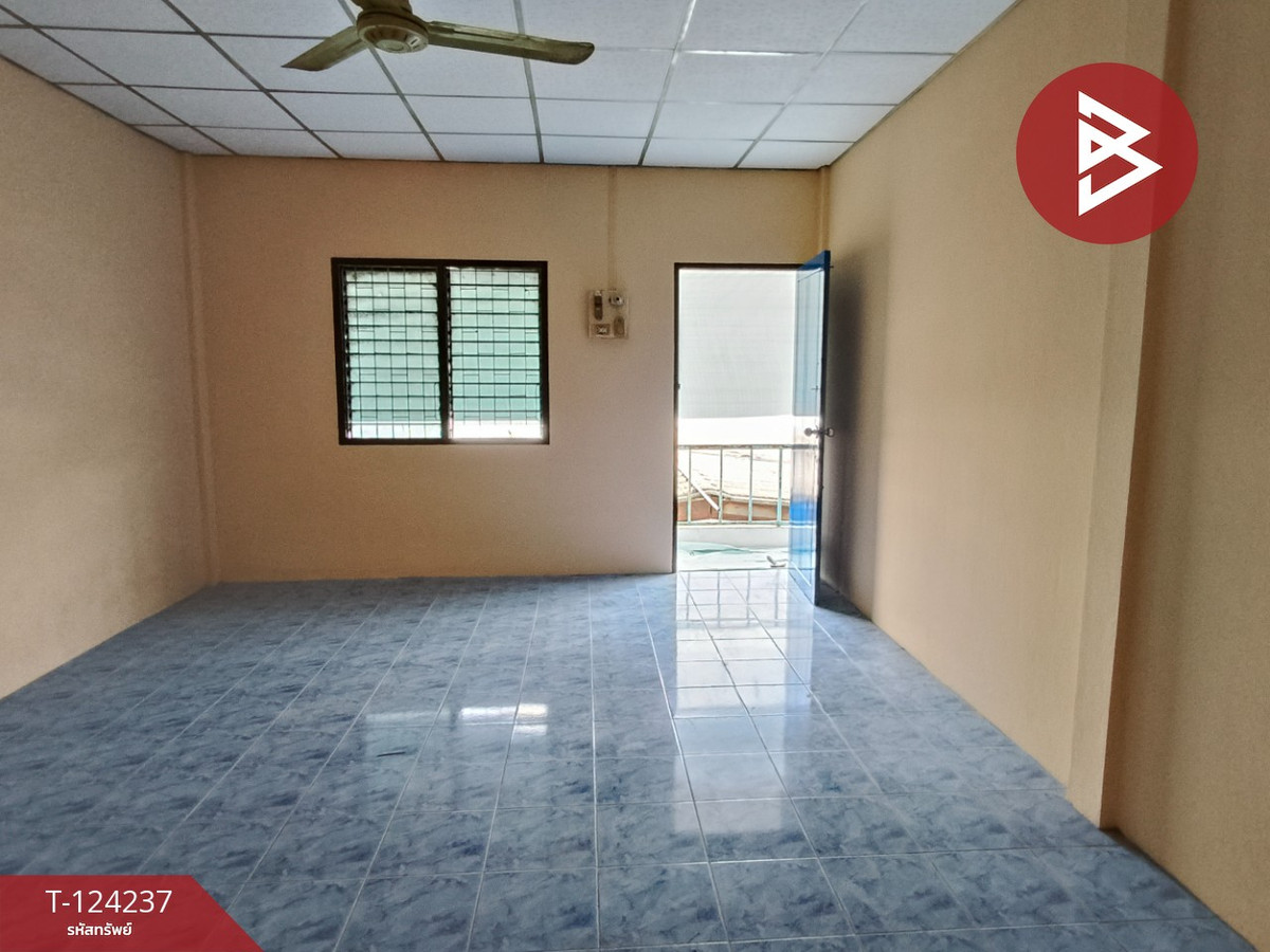 Apartment for sale, 2-story dormitory, area 40 sq m, Ban Bueng, Chonburi. Loading...