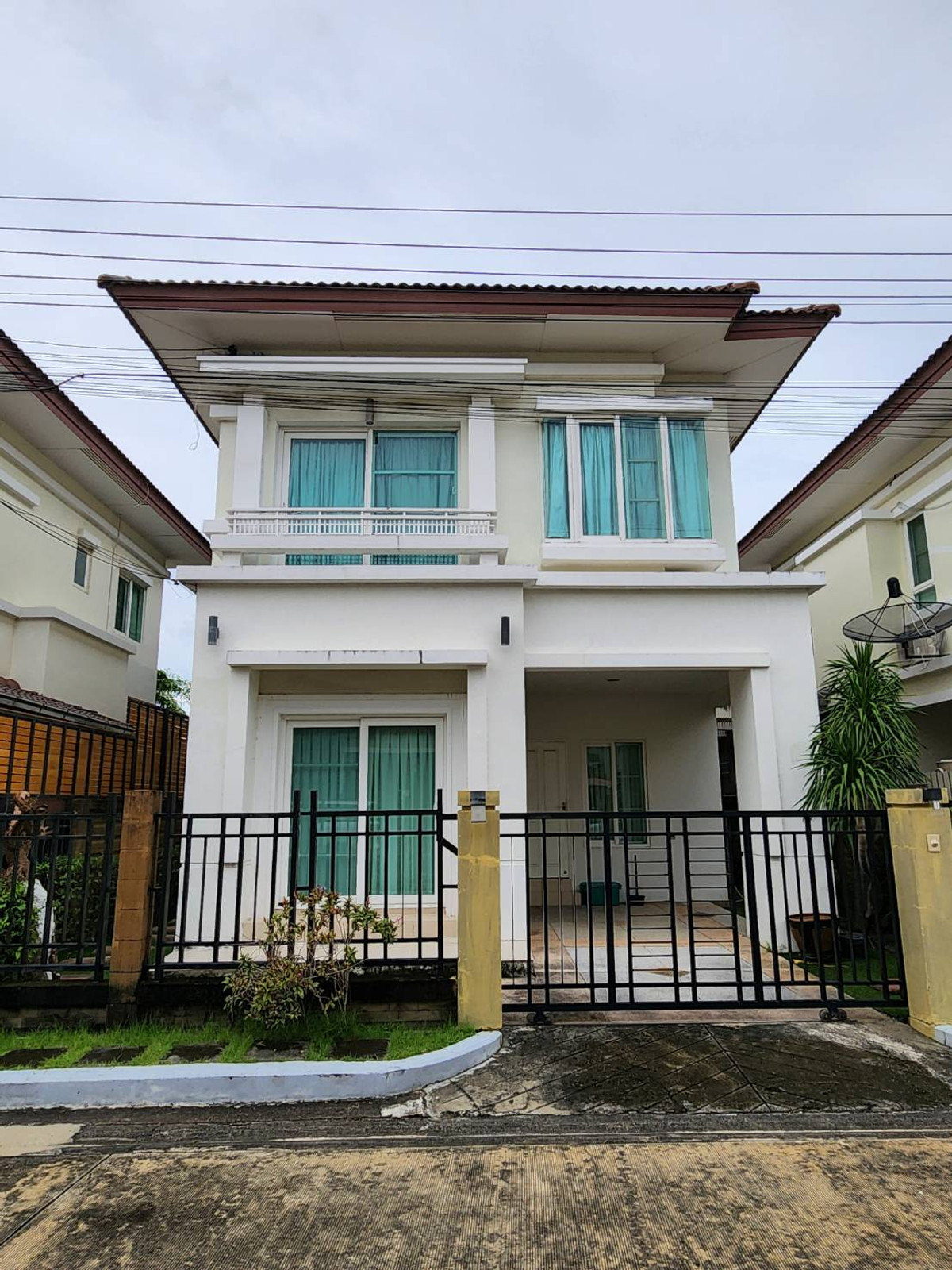 For RentHouseSamut Prakan,Samrong : ✨ Twin house, single house, for rent, The Centro Sukhumvit 113, 3 bedrooms, 2 bathrooms, 1 kitchen, 2 floors, 36 sq m, only 26000 baht 🏡💖