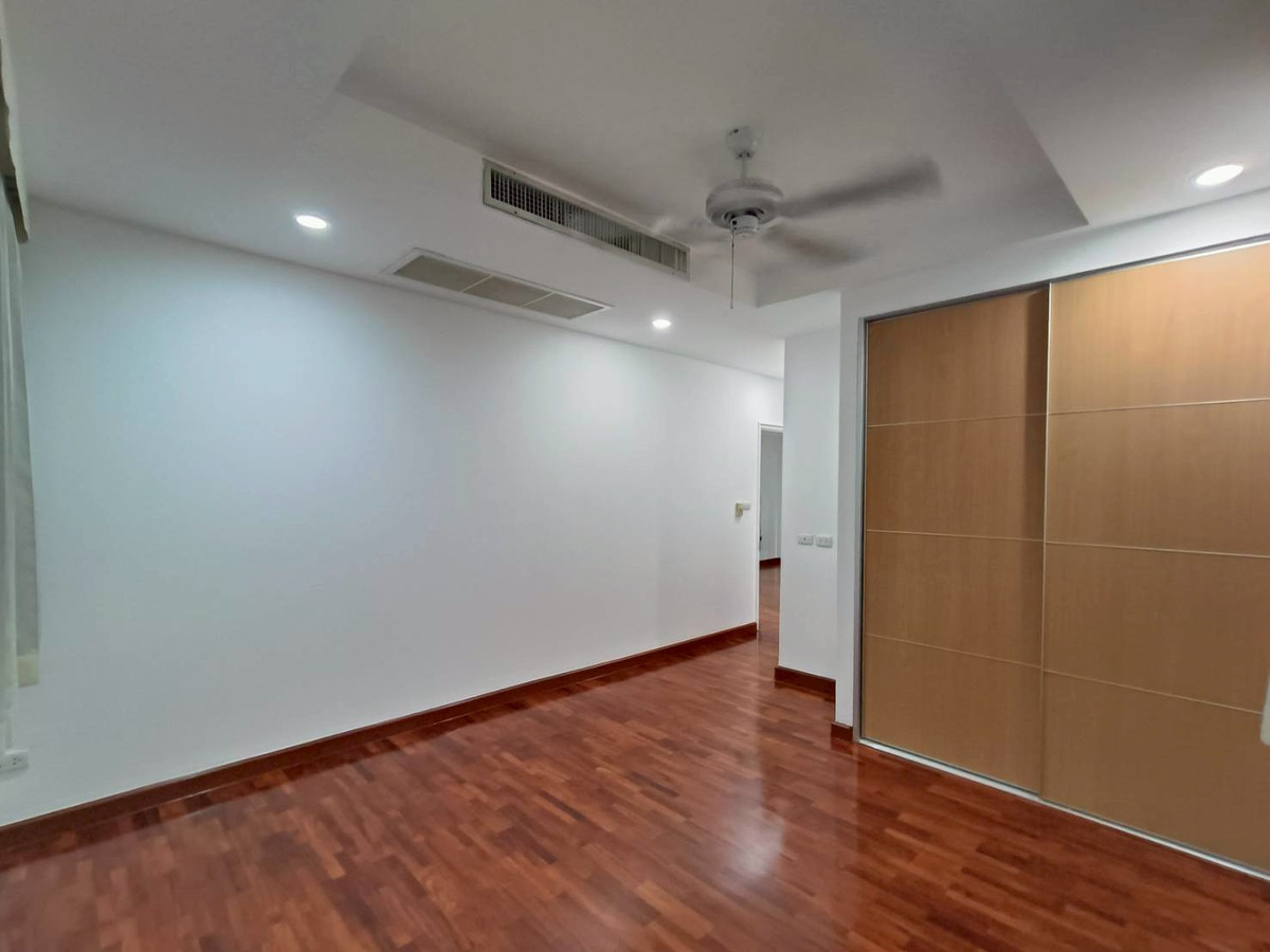Single house for rent, Nichada Thani, 4 bedrooms, near ISB_Sunshine International School_Sunshine Loading...