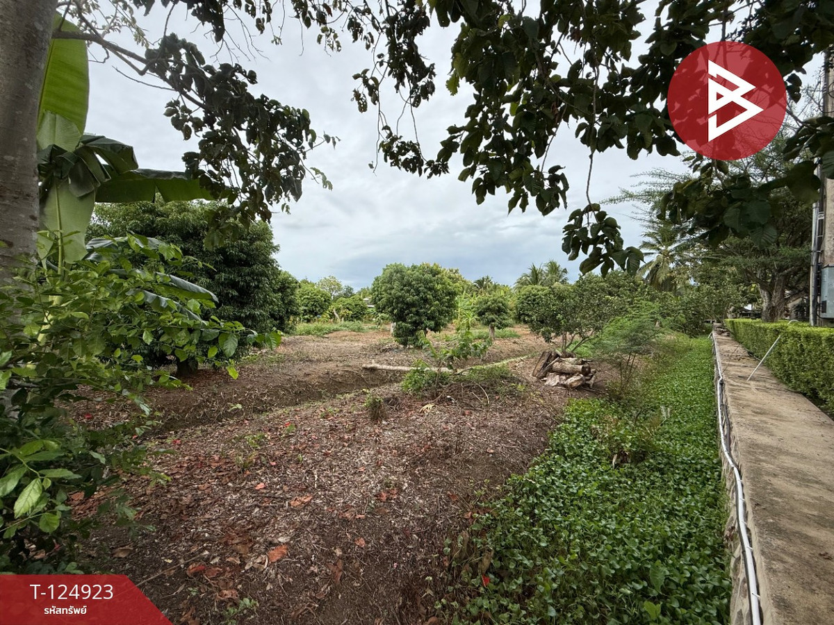 Land for sale, area 3 ngan 32.5 sq m, Amphawa, Samut Songkhram. Loading...