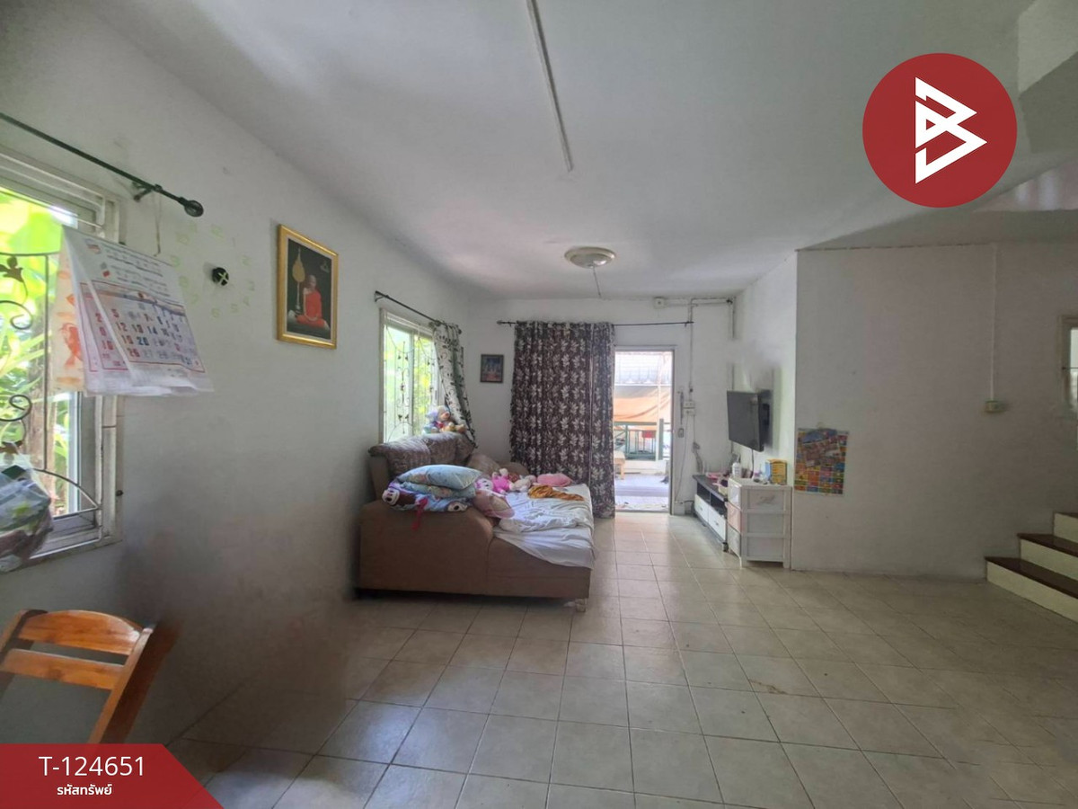 Semi-detached house for sale, Pruksa Village 27/1, Lat Krabang, Chachoengsao. Loading...