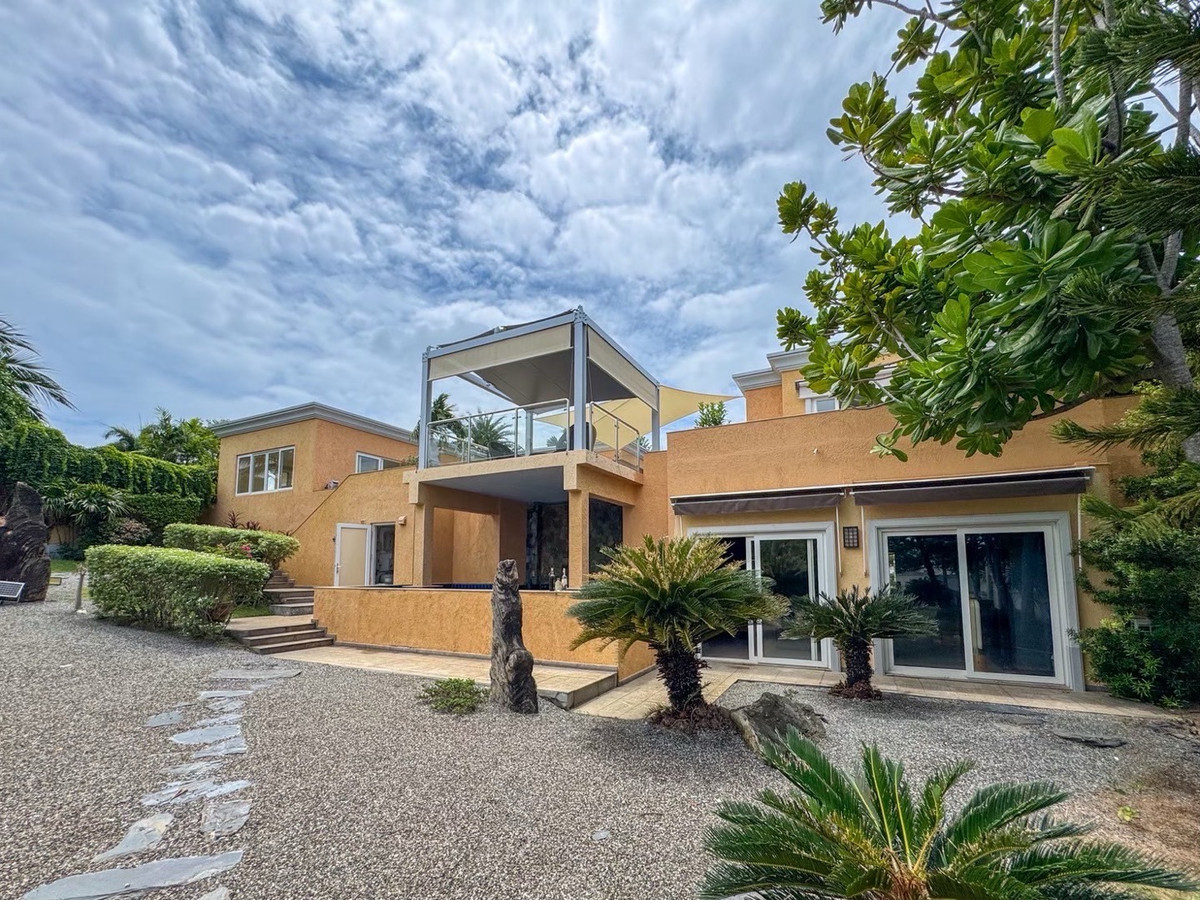 Pattaya, Bangsaen, Chonburi : PRIVATE POOL VILLA, NEARBY BEACH, LUXURY LIFE