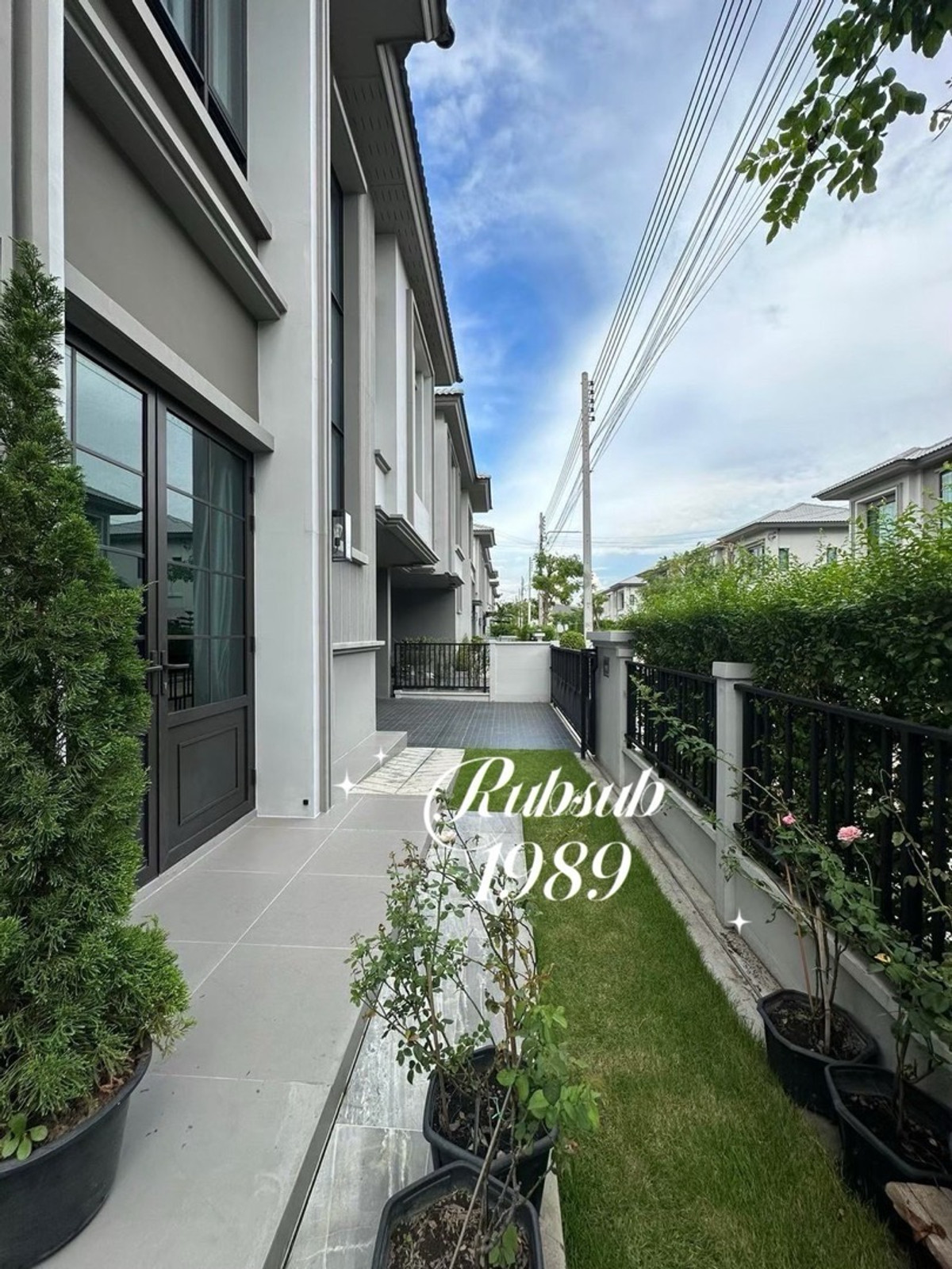 ให้เช่าบ้านปทุมธานี รังสิต ธรรมศาสตร์ : Salila🚩 ให้เช่า Grand Plen พหลโยธิน-รังสิต  ข้างฟิวเจอร์พาร์ครังสิต ใกล้ ม.กรุงเทพ 
