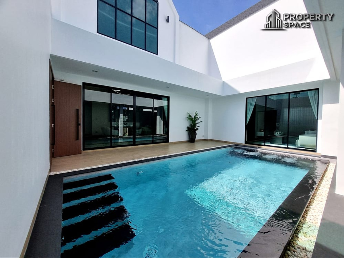 Brand New 3 Bedroom Modern Luxury Pool Villa In Huay Yai Pattaya For Sale Loading...