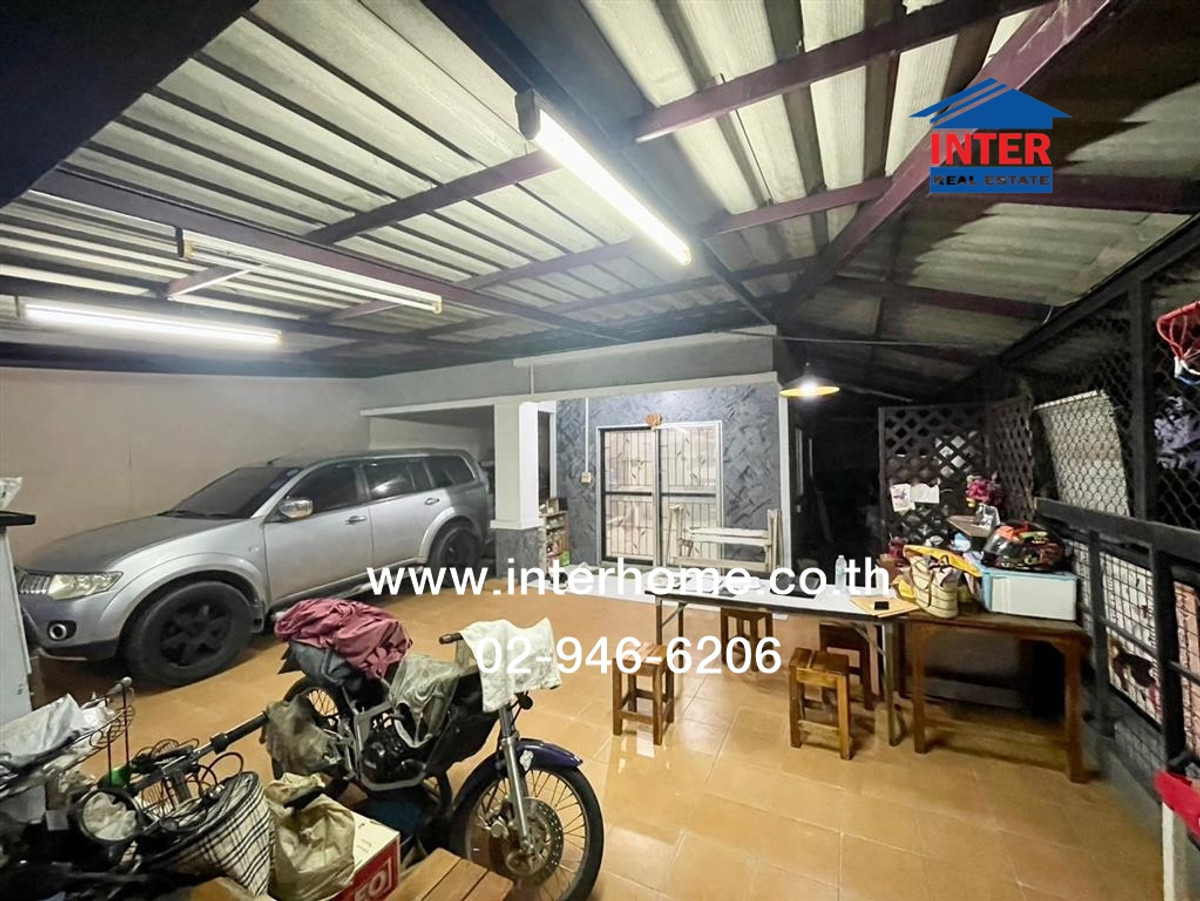 Townhouse, 2 floors, 29.9 sq m, Pruksa Village D Rangsit-Nakhon Nayok Road Along Khlong Sam Road, Khlong Luang Road, Khlong Luang, Pathum Thani Loading...