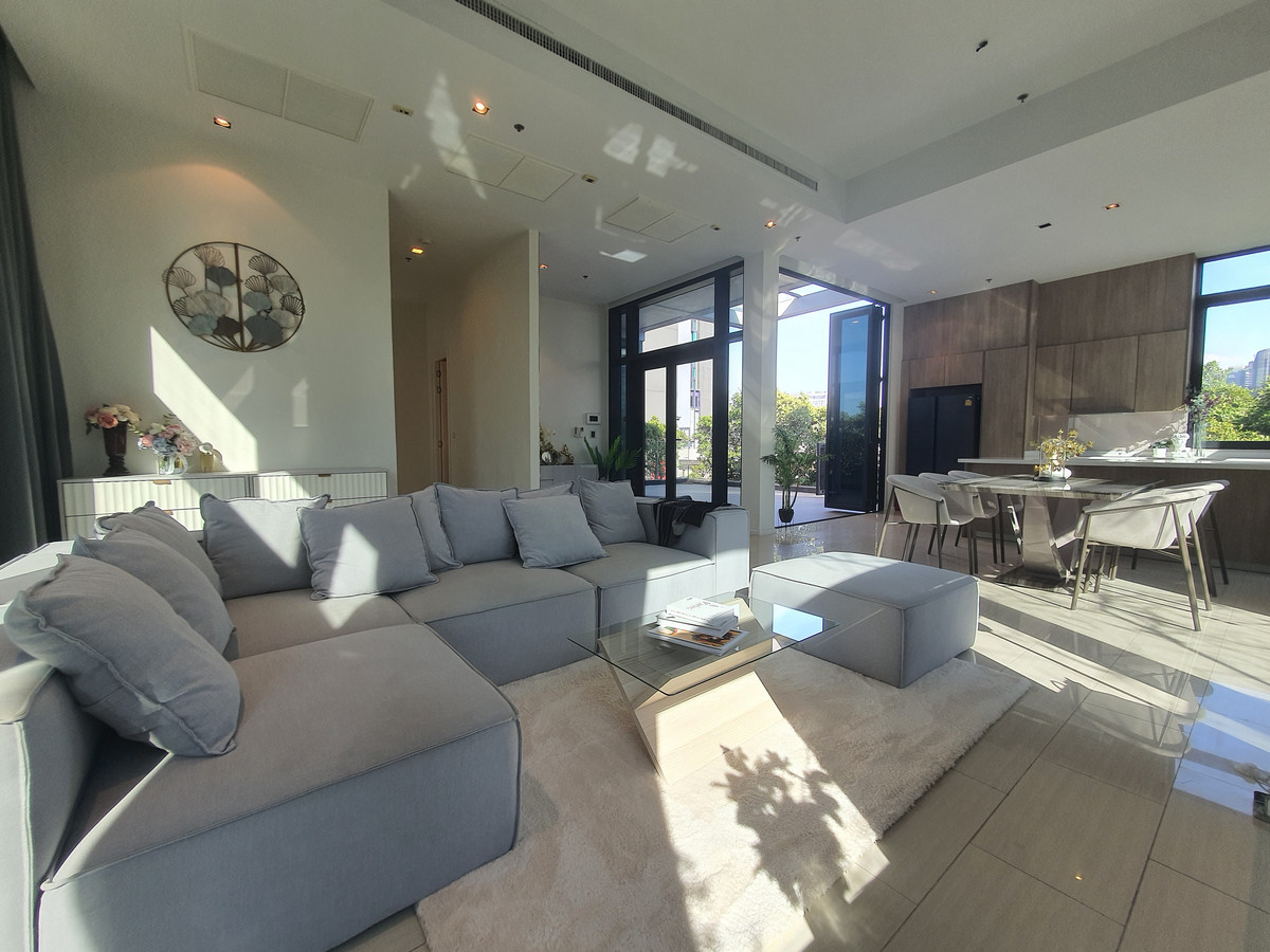 For RentCondoRama9, Petchburi, RCA : Circle Living Prototype for rent, 200,000 baht [MKr251044]