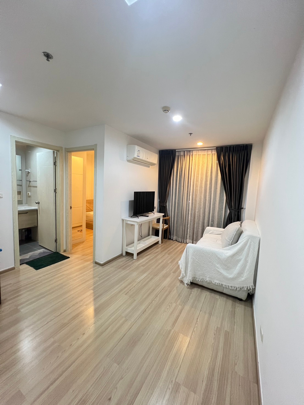 ให้เช่า คอนโด Artemis Sukhumvit 77   ใกล้แหล่งของกิน BTS อ่อนนุช  แต่งให้ครบ พร้อมเข้าอยู่ Loading...