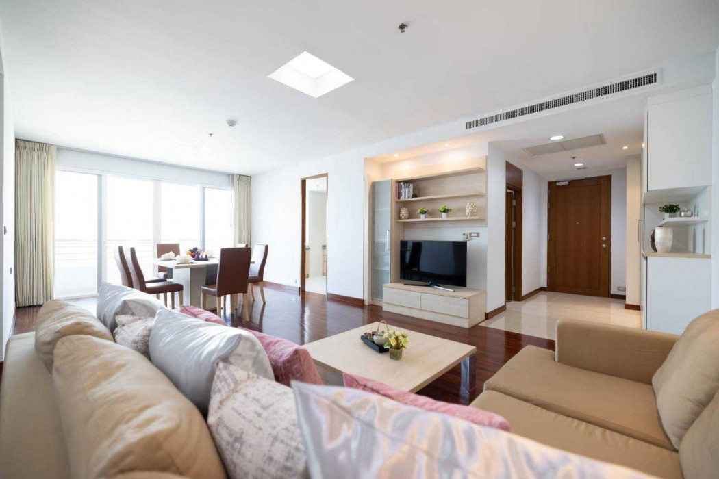 Condo for rent: The Residence Sukhumvit 24, 160 sq m, near BTS Phrom Phong Loading...