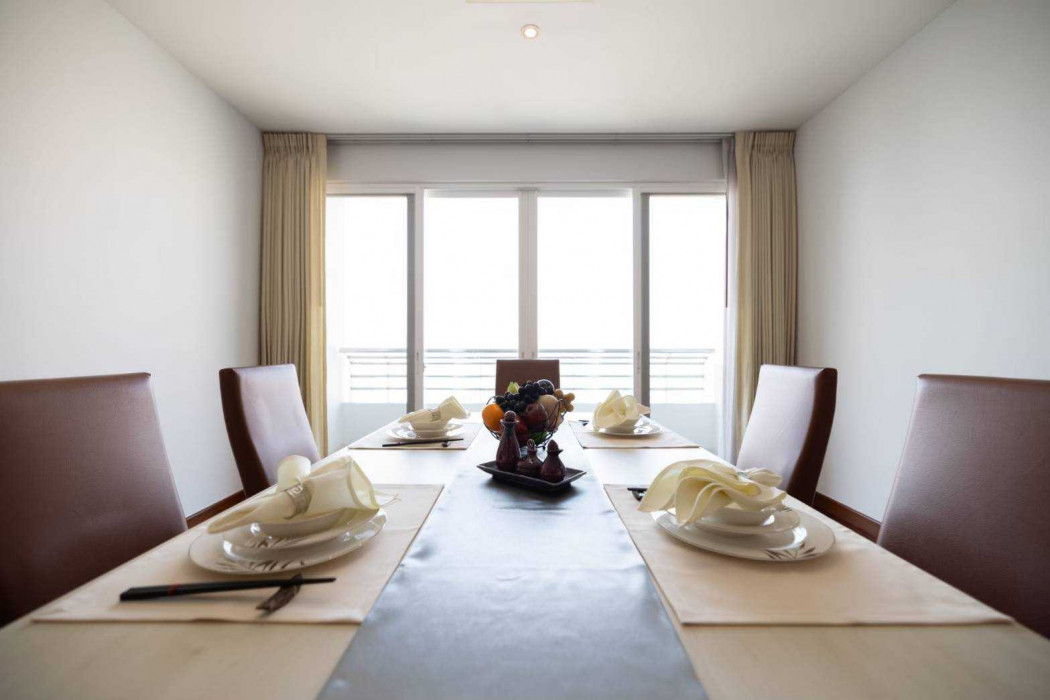Condo for rent: The Residence Sukhumvit 24, 160 sq m, near BTS Phrom Phong Loading...