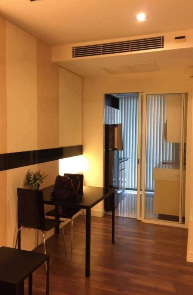 Condo for rent THE ROOM Sukhumvit 64, 45 sq m, near Central Bangna Loading...