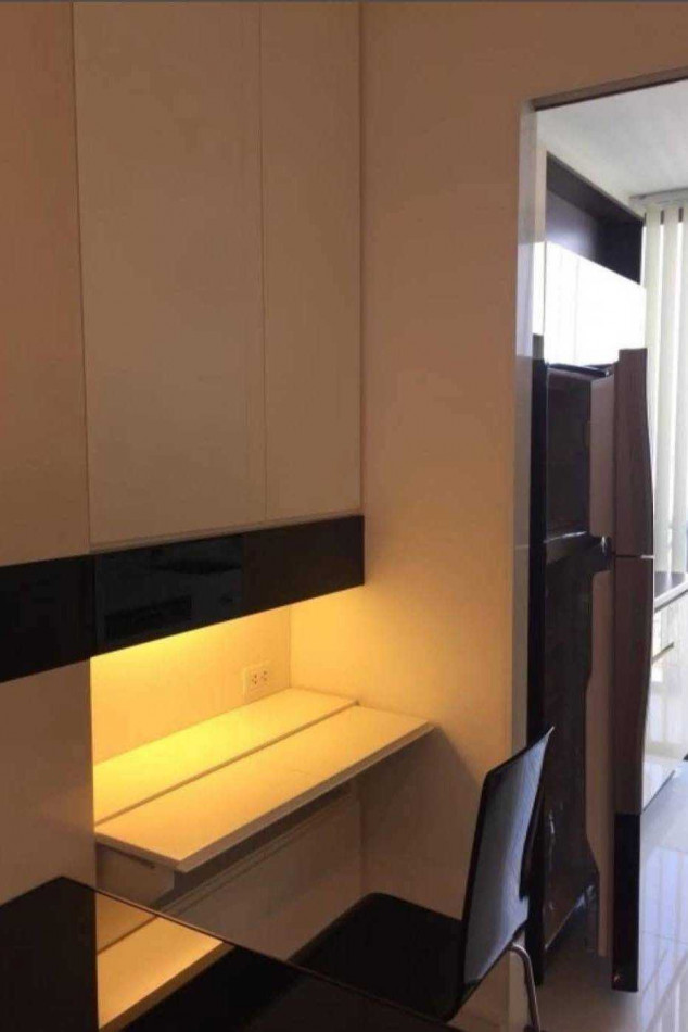 Condo for rent THE ROOM Sukhumvit 64, 45 sq m, near Central Bangna Loading...