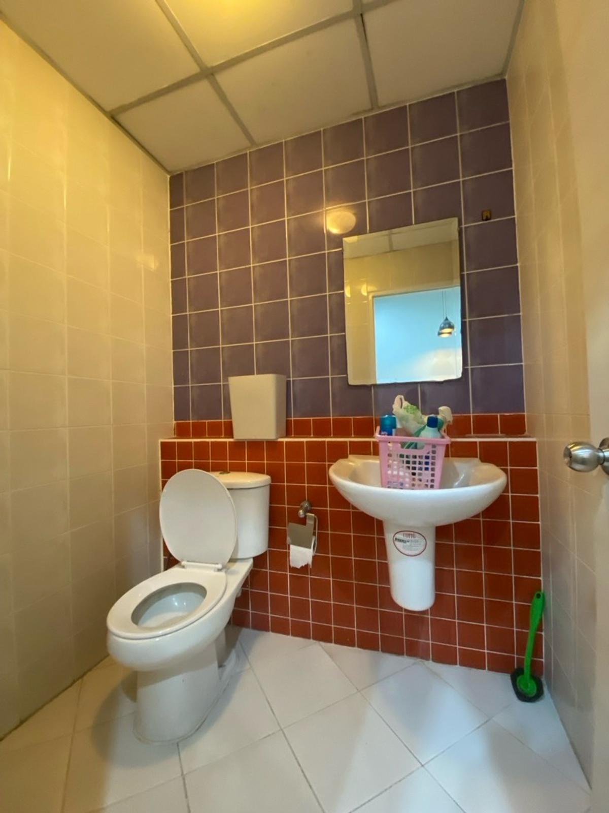 ขายทาวน์โฮมรัชดา ห้วยขวาง : ขายด่วน! Luxury Town Home3ชั้น แยกรัชดา ลาดพร้าว ใกล้สถานีรถไฟฟ้า เดินทางสะดวก 3นอน,4น้ำ ขาย10.9ลบ./ต่อรองได้