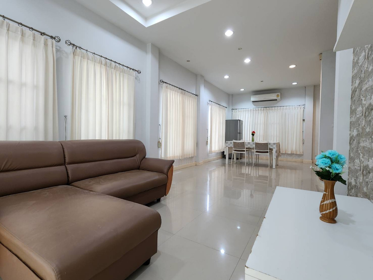 ✨ Twin house, single house, for rent, The Centro Sukhumvit 113, 3 bedrooms, 2 bathrooms, 1 kitchen, 2 floors, 36 sq m, only 26000 baht 🏡💖 Loading...