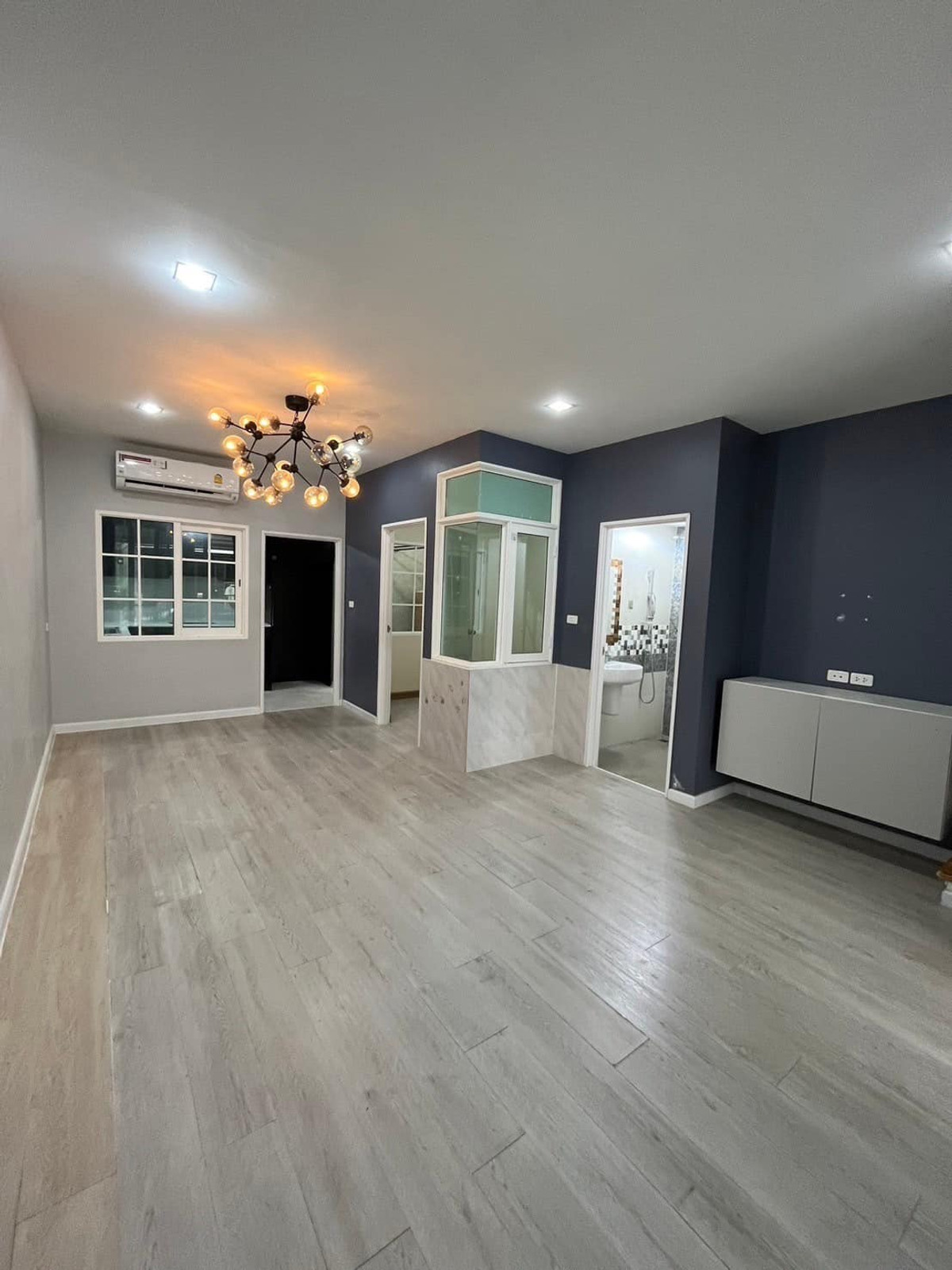 ขายทาวน์โฮมท่าพระ ตลาดพลู วุฒากาศ : ทาวน์โฮม โกลเด้น ทาวน์ สาทร / 4 ห้องนอน (ขายพร้อมผู้เช่า), Golden Town Sathorn / Townhome 4 Bedrooms (SALE WITH TENANT) BALL014