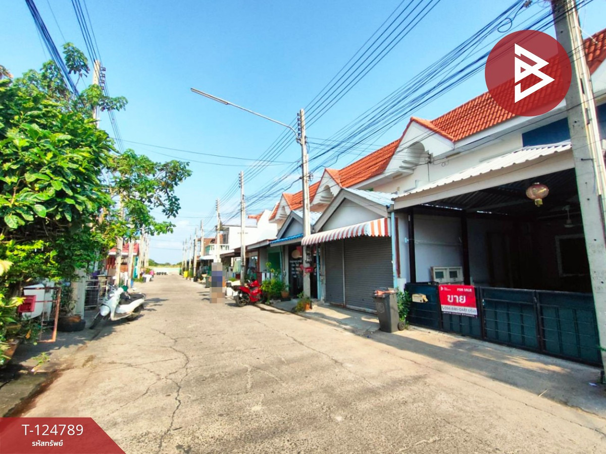 Townhouse for sale Sirarom 3 Bangpakong Village, Chachoengsao Loading...