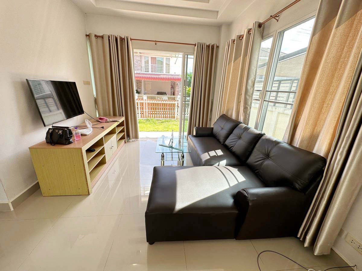 House in the project for rent, 17,000 baht per month, close to Meechok Plaza, only 10 minutes, No.5H144 Loading...