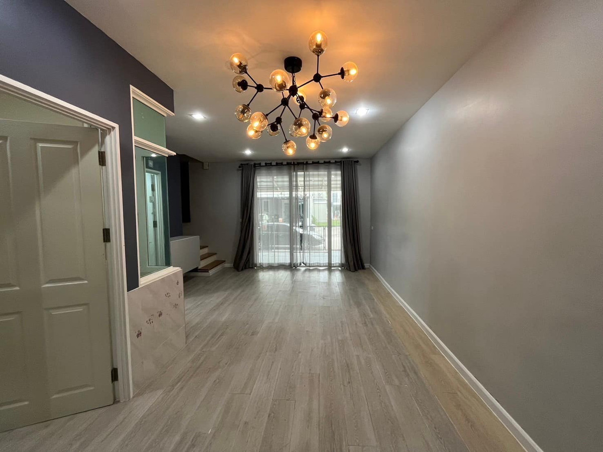 ขายทาวน์โฮมท่าพระ ตลาดพลู วุฒากาศ : ทาวน์โฮม โกลเด้น ทาวน์ สาทร / 4 ห้องนอน (ขายพร้อมผู้เช่า), Golden Town Sathorn / Townhome 4 Bedrooms (SALE WITH TENANT) BALL014