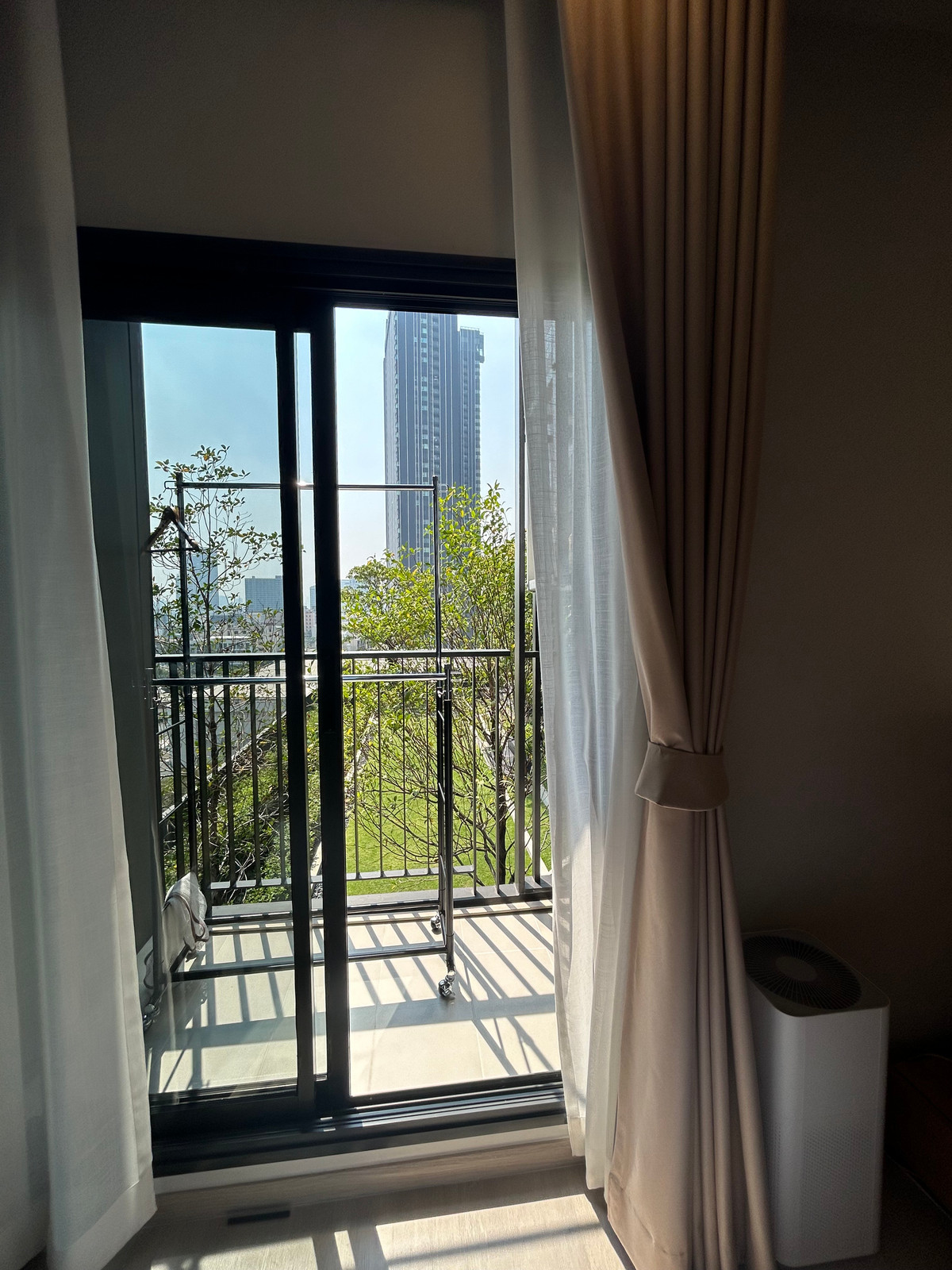 ขายคอนโดลาดพร้าว เซ็นทรัลลาดพร้าว : ขายห้องมุม 1 bed plus 42.5 ตรม วิวสวน แต่งสวย