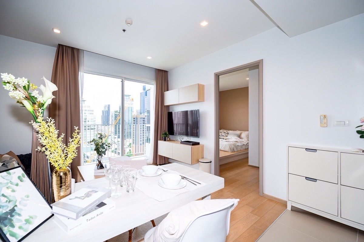 ให้เช่าคอนโดสุขุมวิท อโศก ทองหล่อ : 🔥Rent at HQ Thonglor 🔥1BR 1BR.🔥Specia 45,000 🔥 45sqm 🔥Floor19