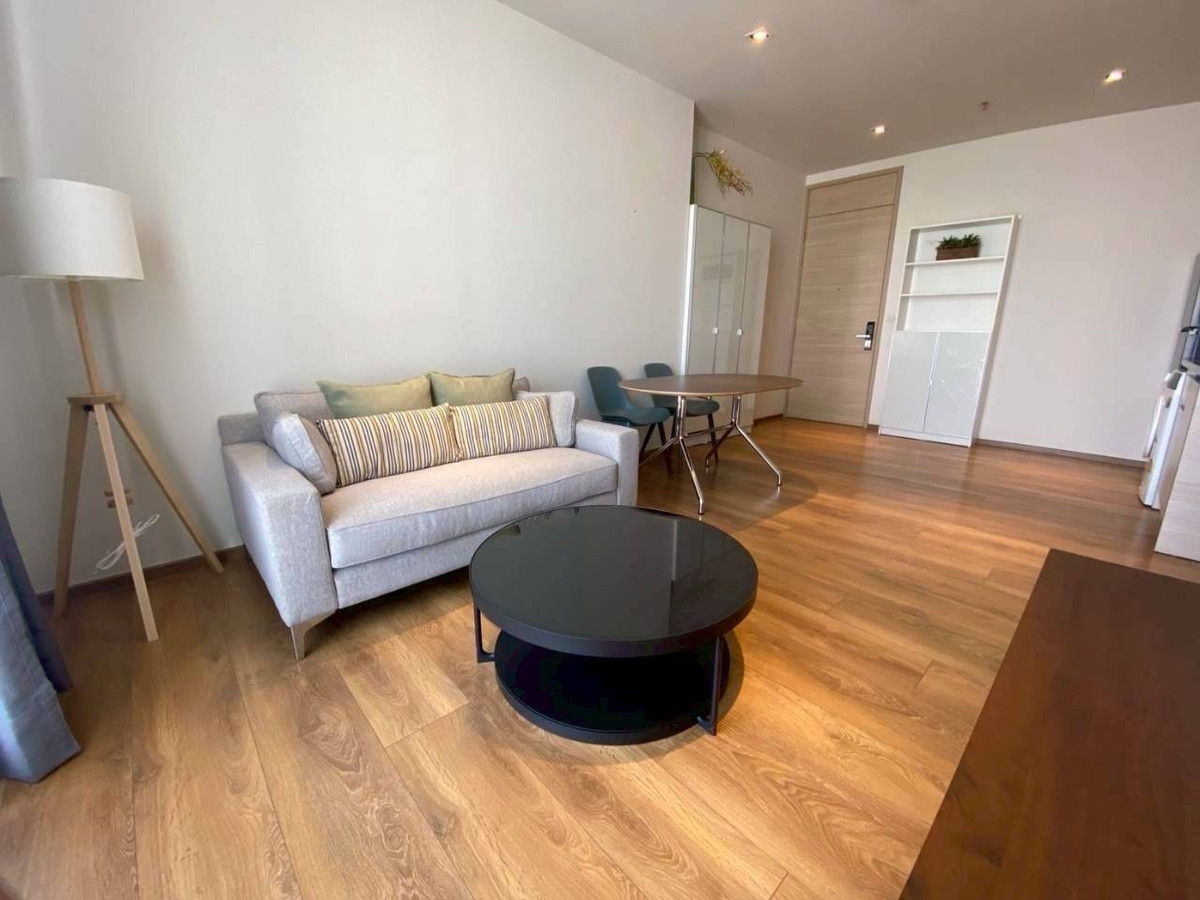 ให้เช่าคอนโดสุขุมวิท อโศก ทองหล่อ : For Rent Park 24 Type 2 Bedroom