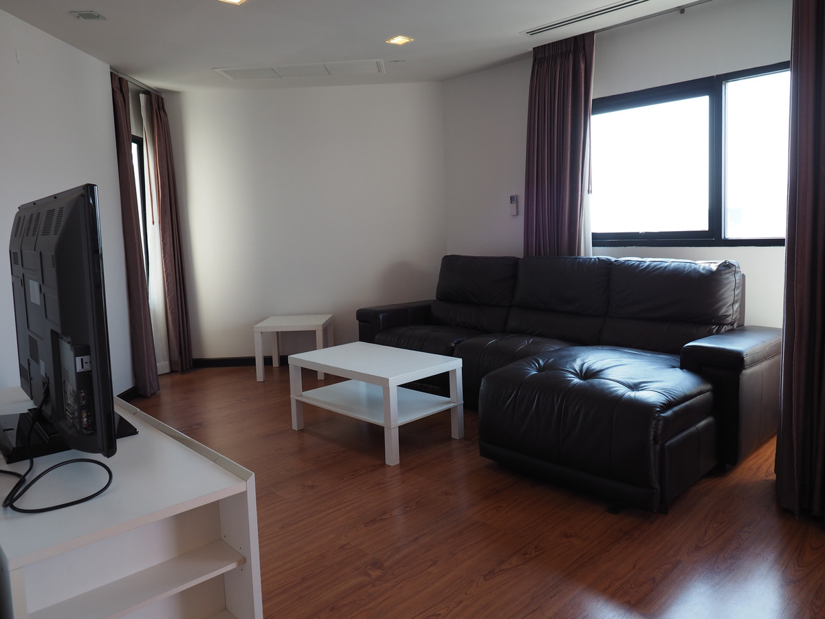 For RentCondoSathorn, Narathiwat : Sathorn Garden for rent, 100,000 baht [MKr251042]