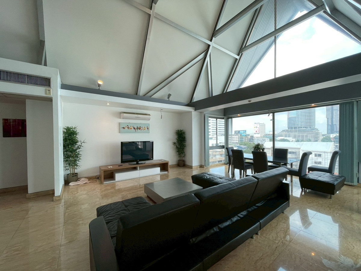 ให้เช่าคอนโดสุขุมวิท อโศก ทองหล่อ : ให้เช่าคอนโดดูเพล็กซ์ 3 ห้องนอน - ในซอยสวัสดี สุขุมวิท 31