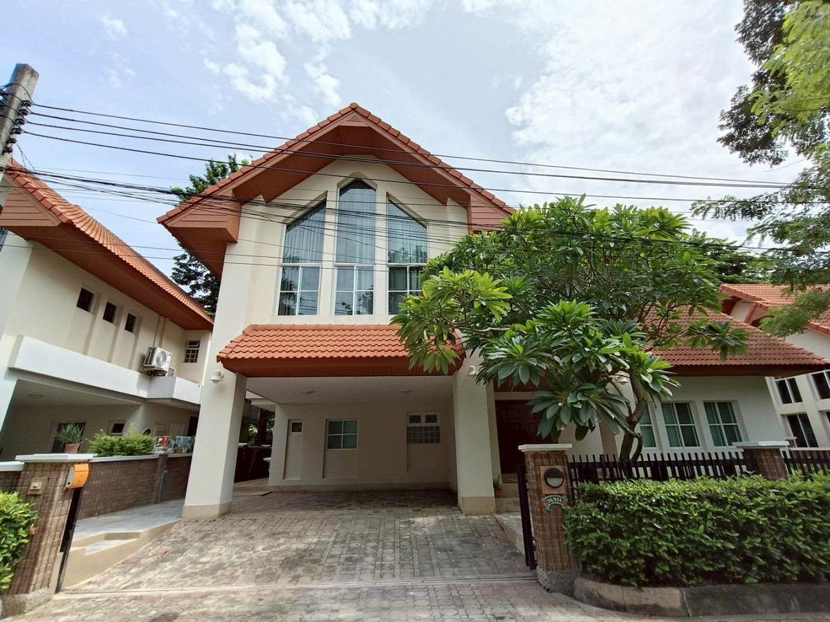 For RentHouseChaengwatana, Muangthong : Single house for rent, Nichada Thani, 4 bedrooms, near ISB_Palmtree International School.