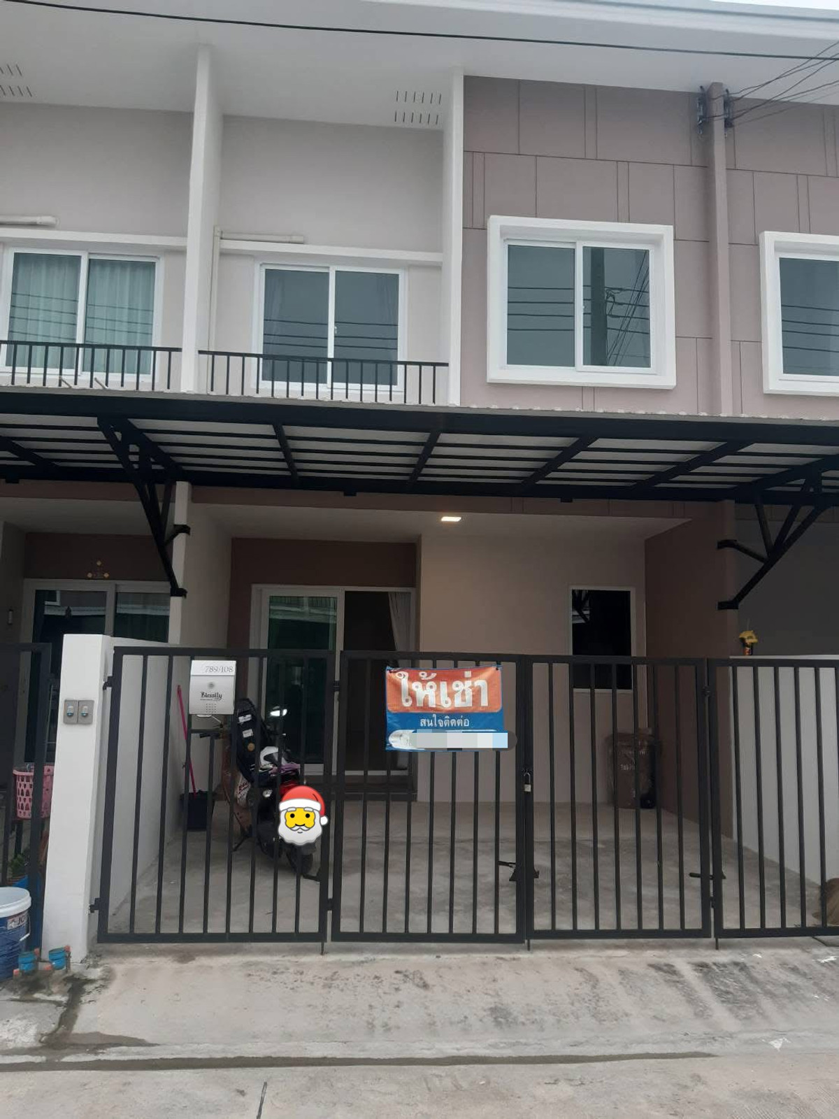 For RentTownhomeSamut Prakan,Samrong : 📢 New house for rent, Blessity Srinakarin - Theparak project, 3 bedrooms, 2 bathrooms, good location, next to Theparak Road, convenient travel 🏠 New house, first hand. in new project Good environment, rent only 13,500 baht/month.